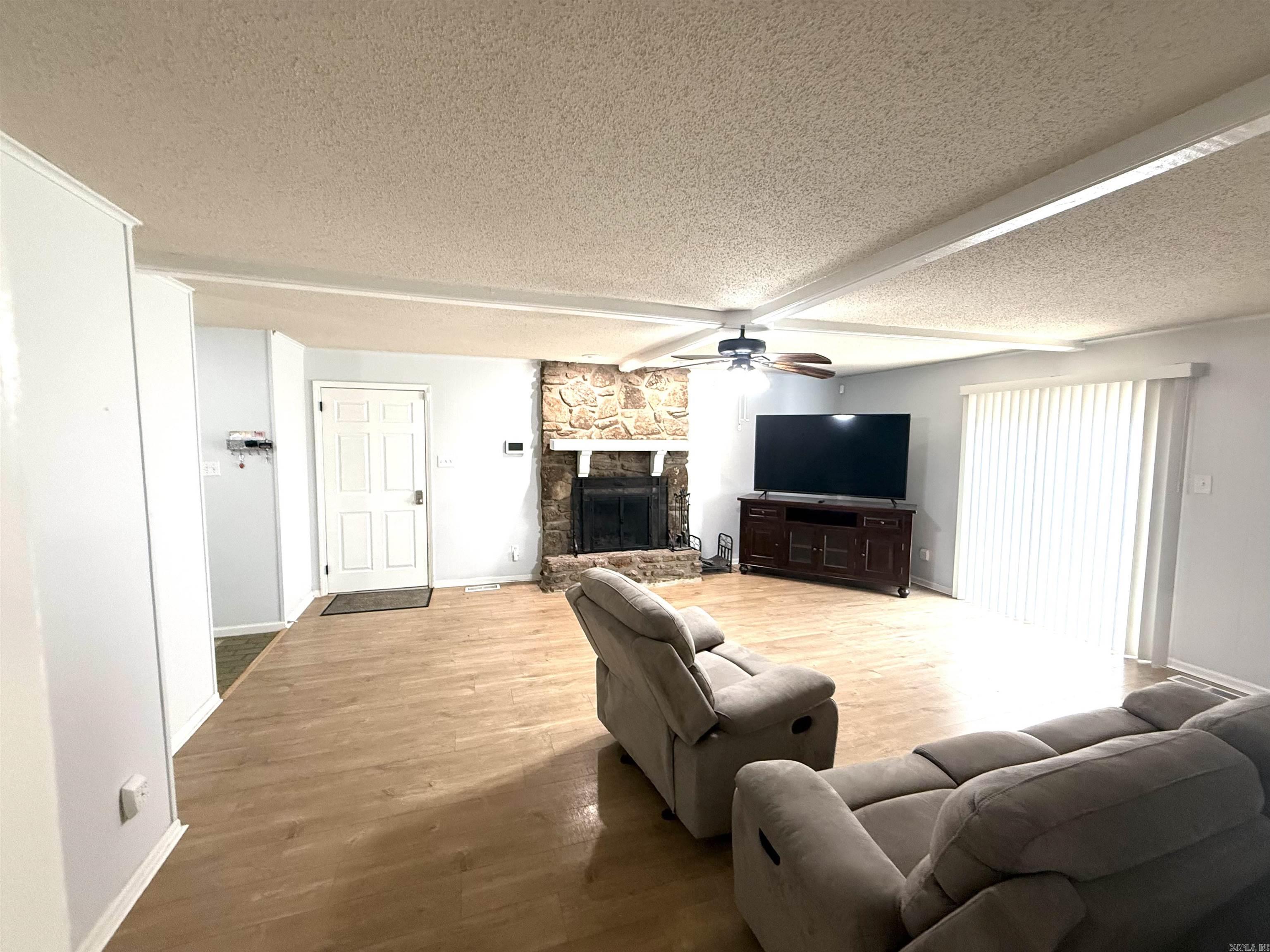 7 HICKORY LANE  Maumelle, AR