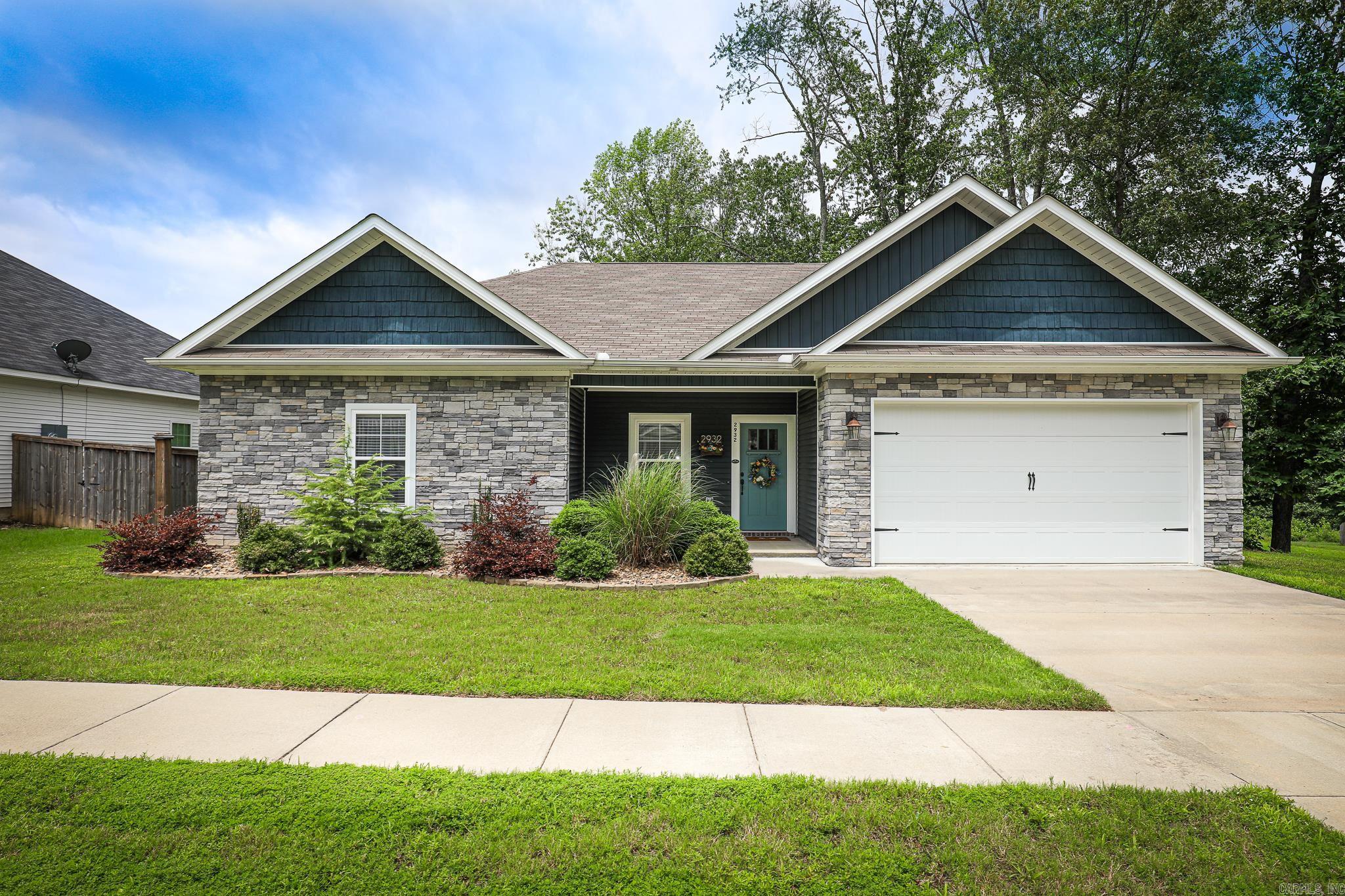 2932 GILLIS  Benton, AR