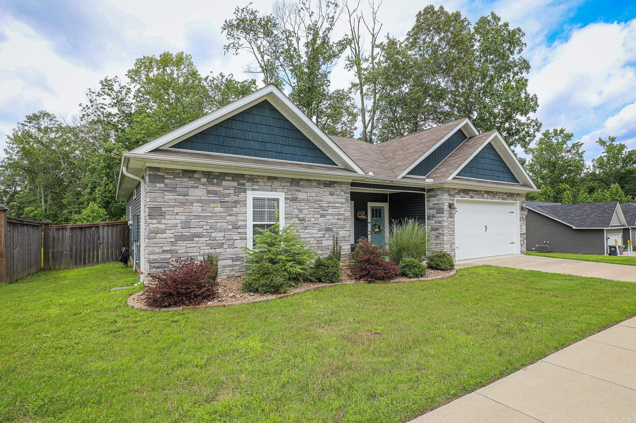 2932 GILLIS  Benton, AR