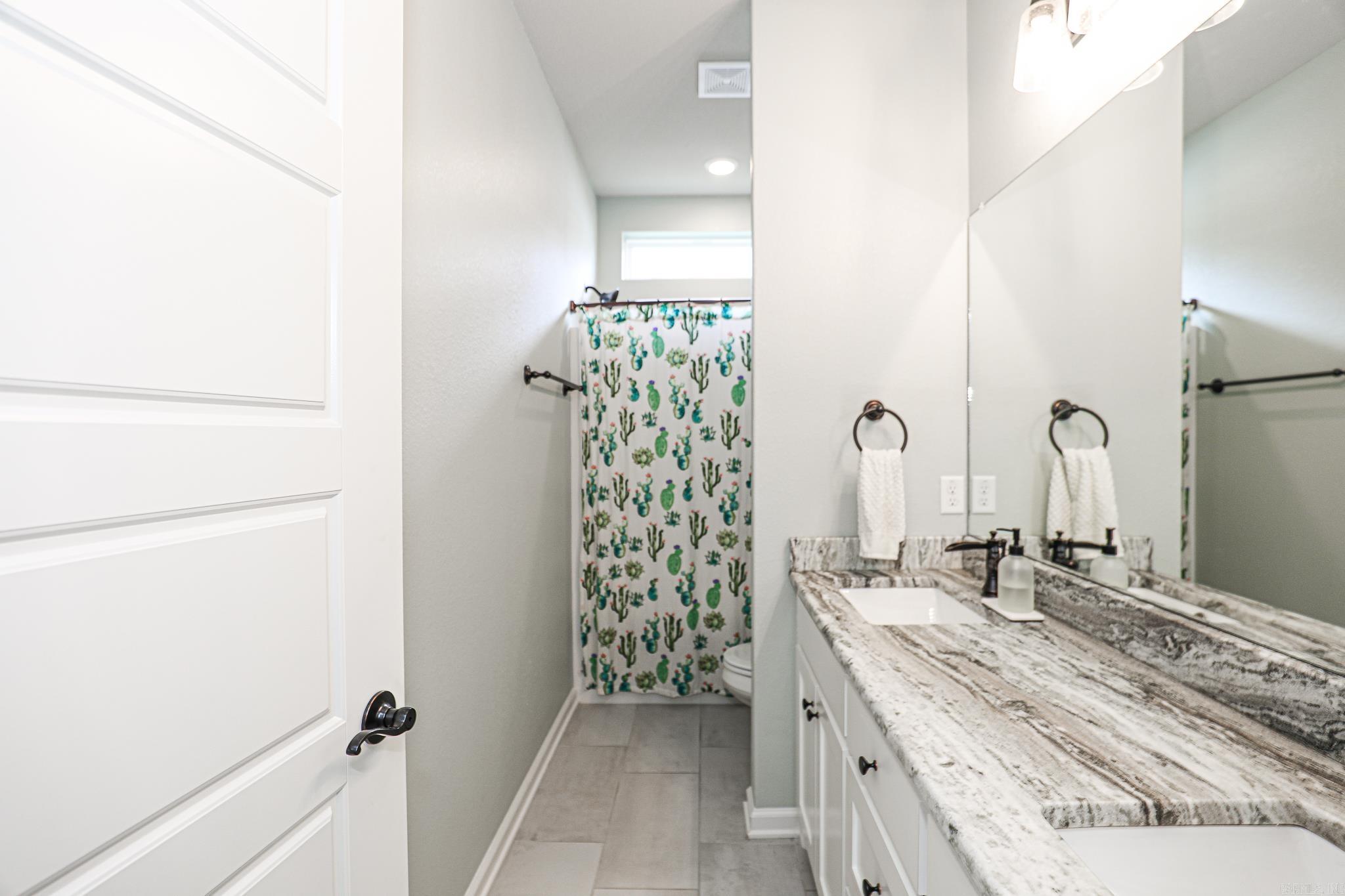 2932 GILLIS  Benton, AR
