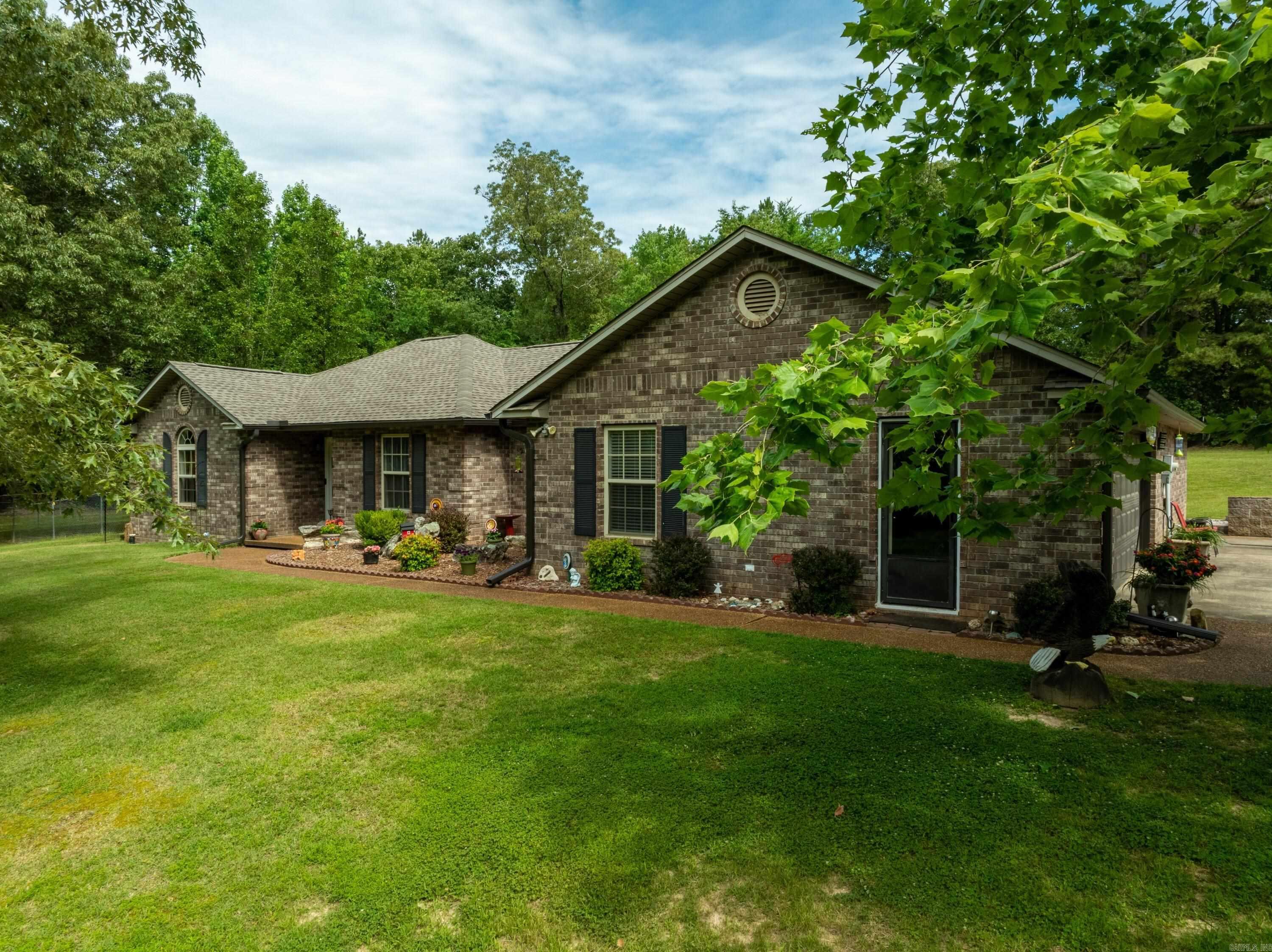 48 Alisa  Melbourne, AR