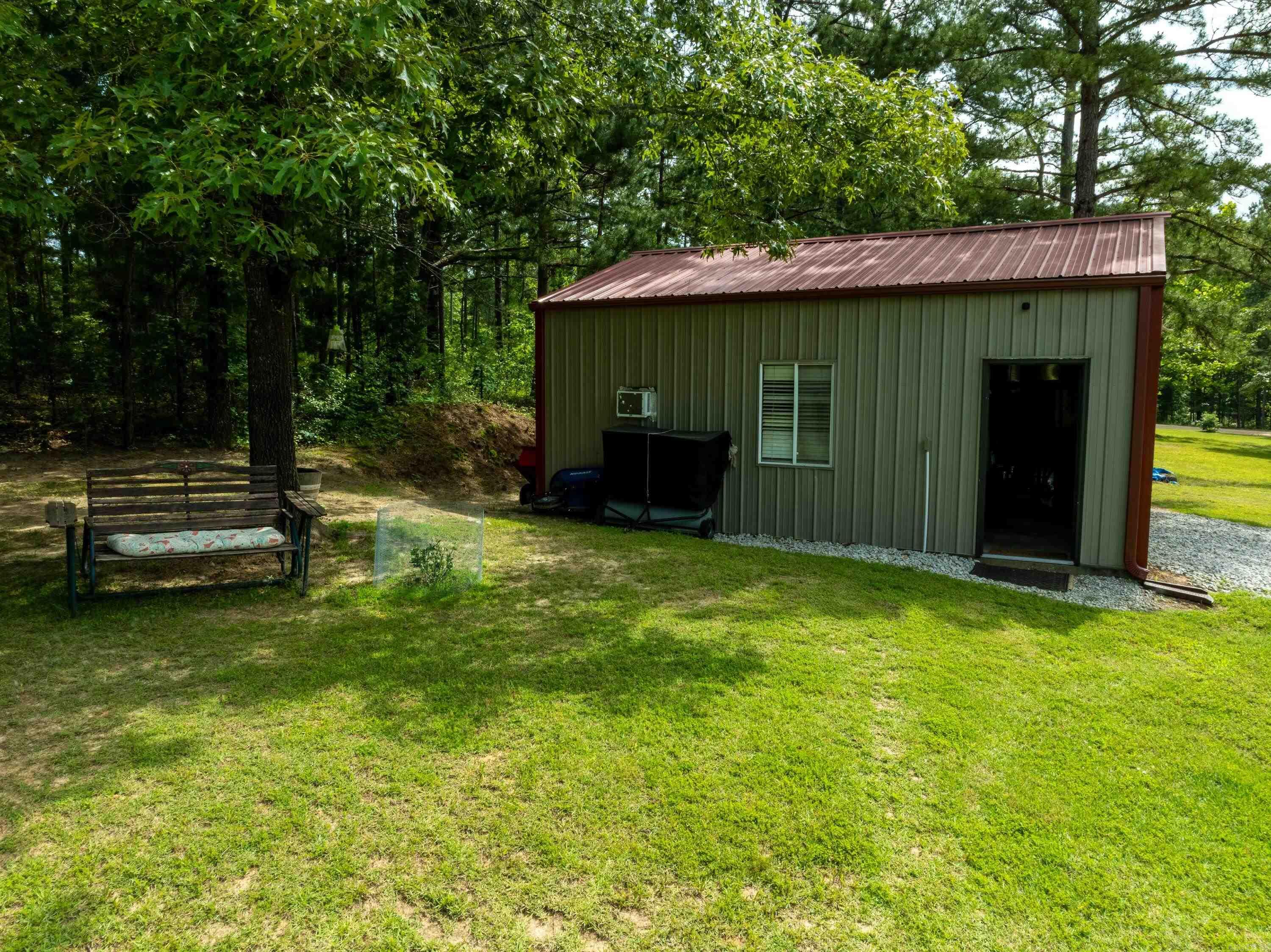 48 Alisa  Melbourne, AR