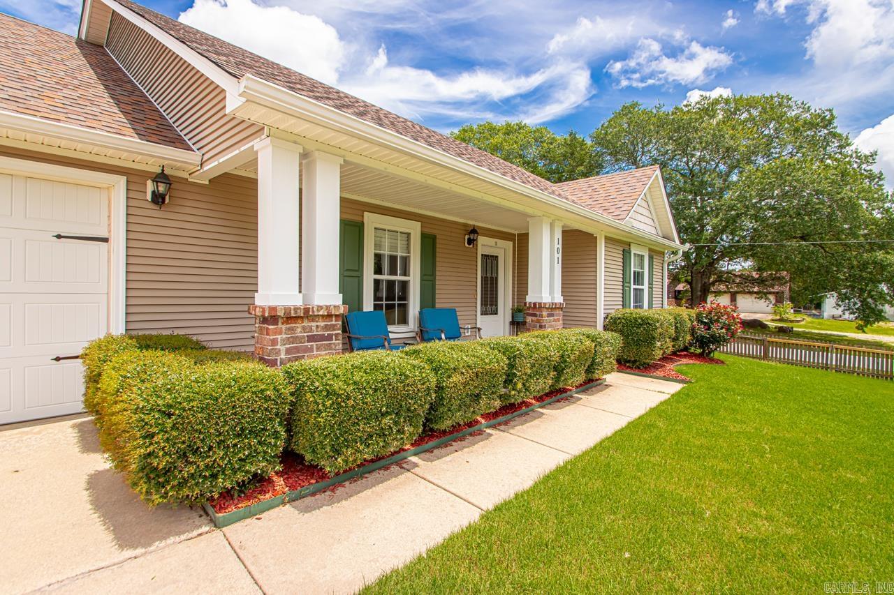 101 Willow Point  Benton, AR