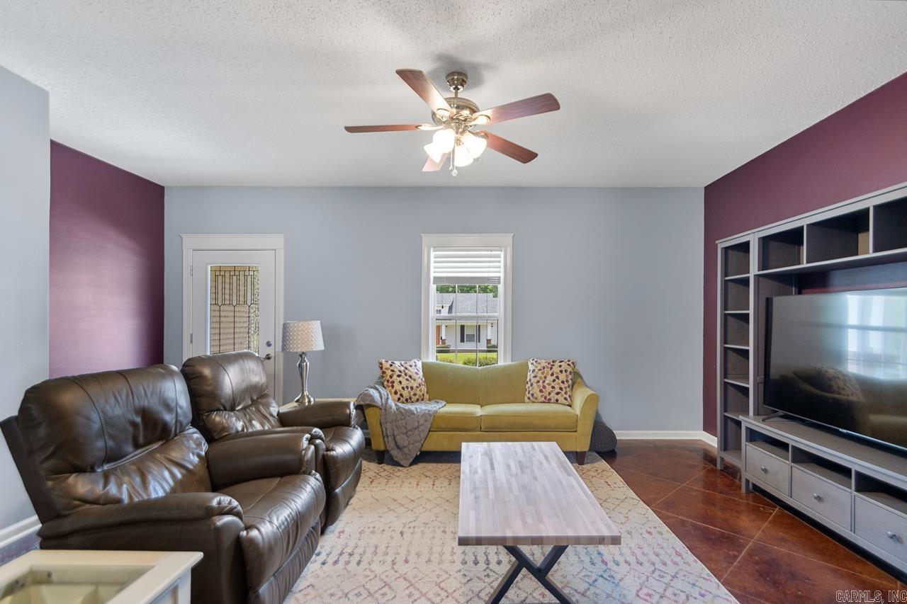 101 Willow Point  Benton, AR