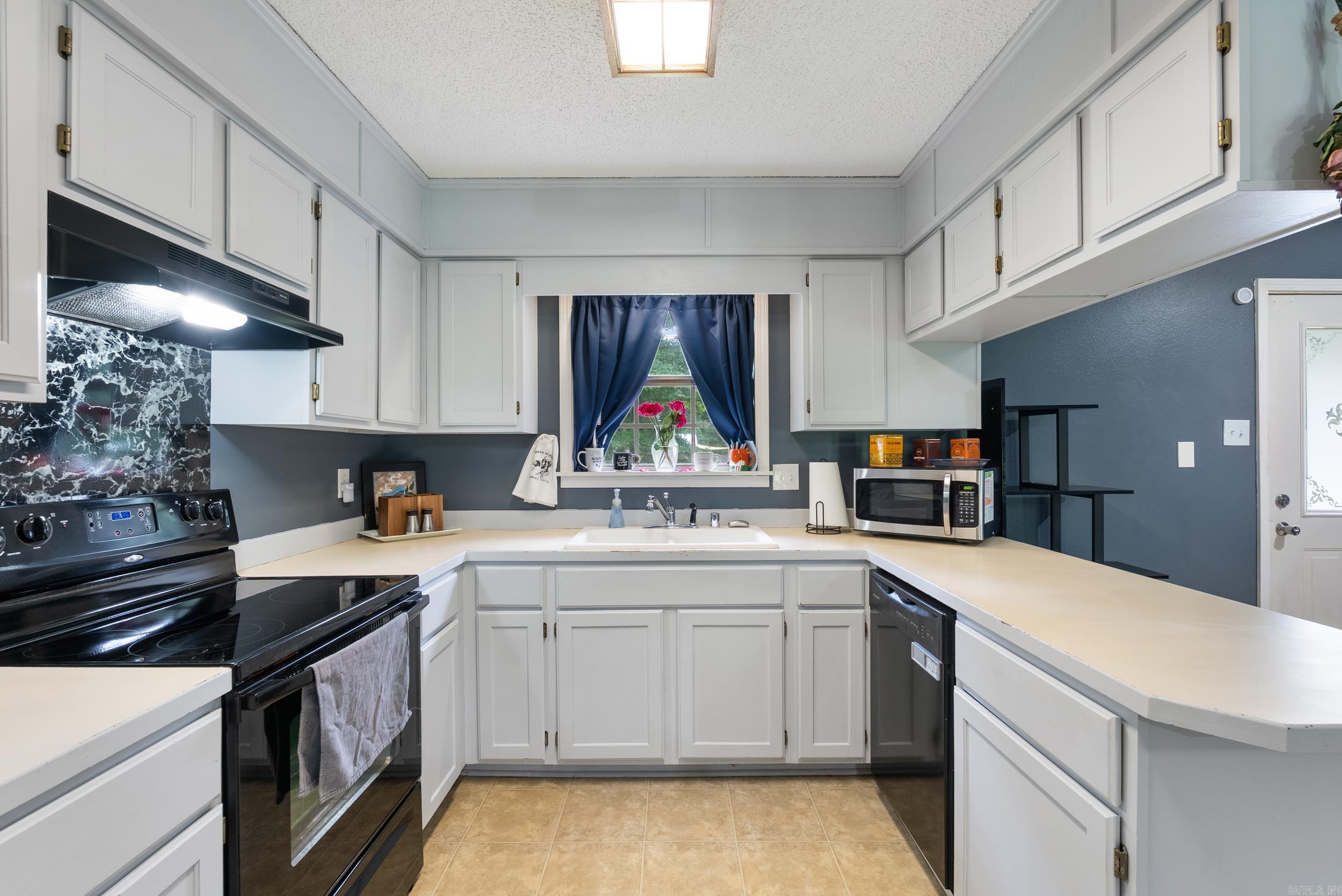 33 Valley Ridge  Conway, AR