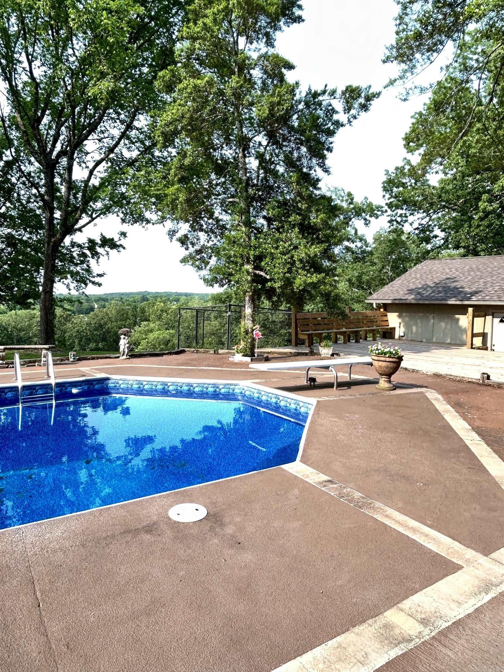 17416 HWY 9  Mountain View, AR