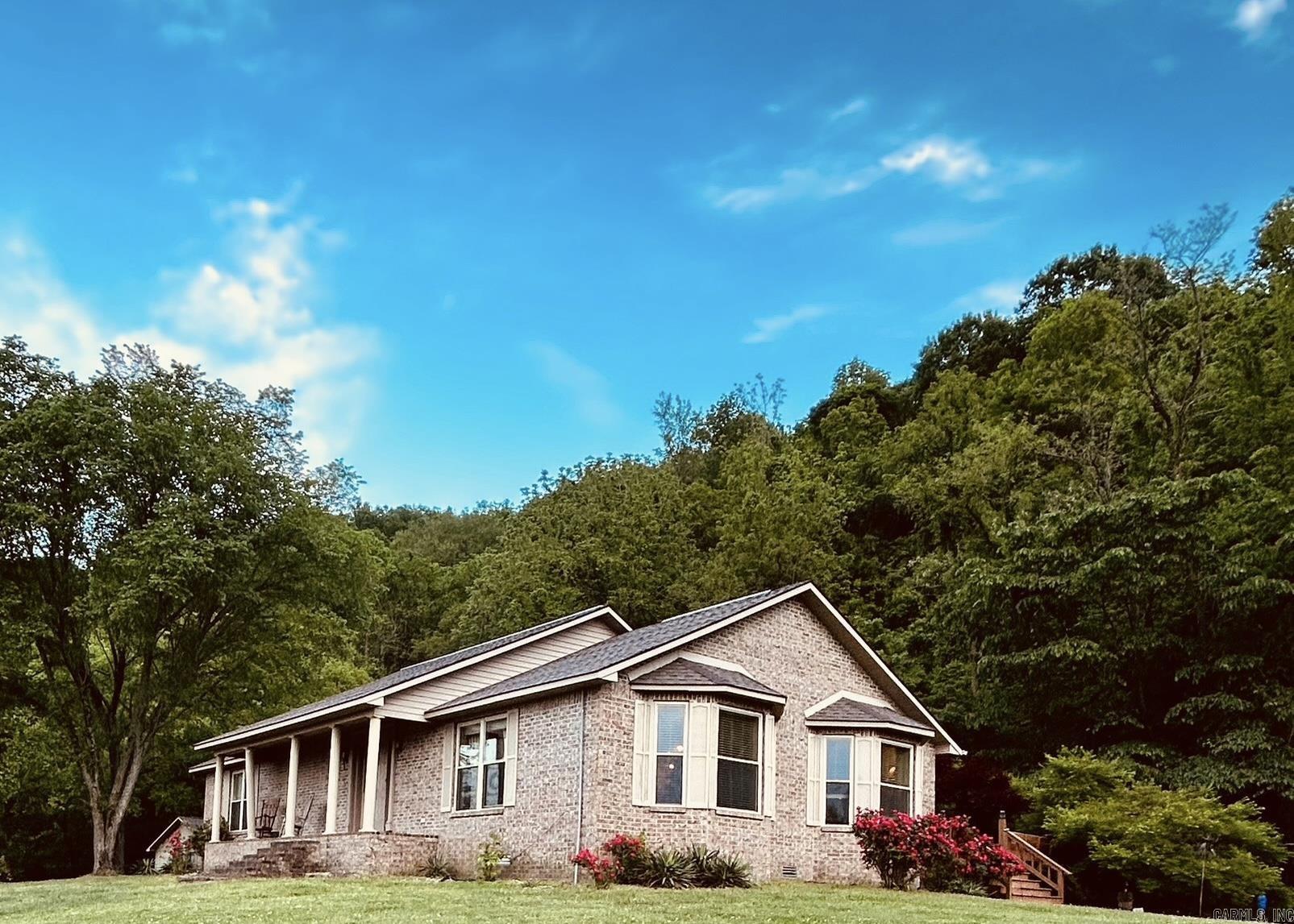 17416 HWY 9  Mountain View, AR