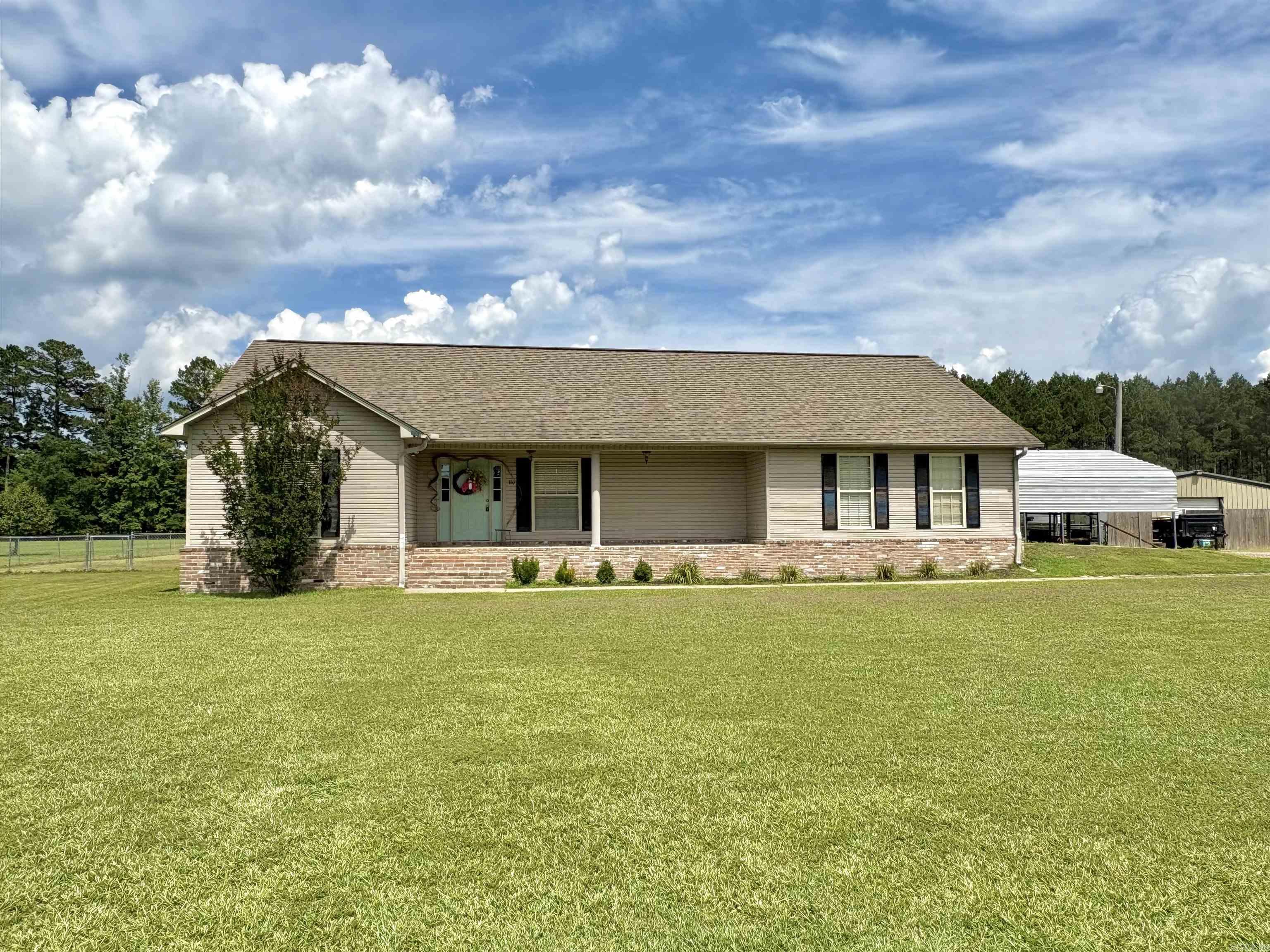 110 County Rd 7488  Sheridan, AR