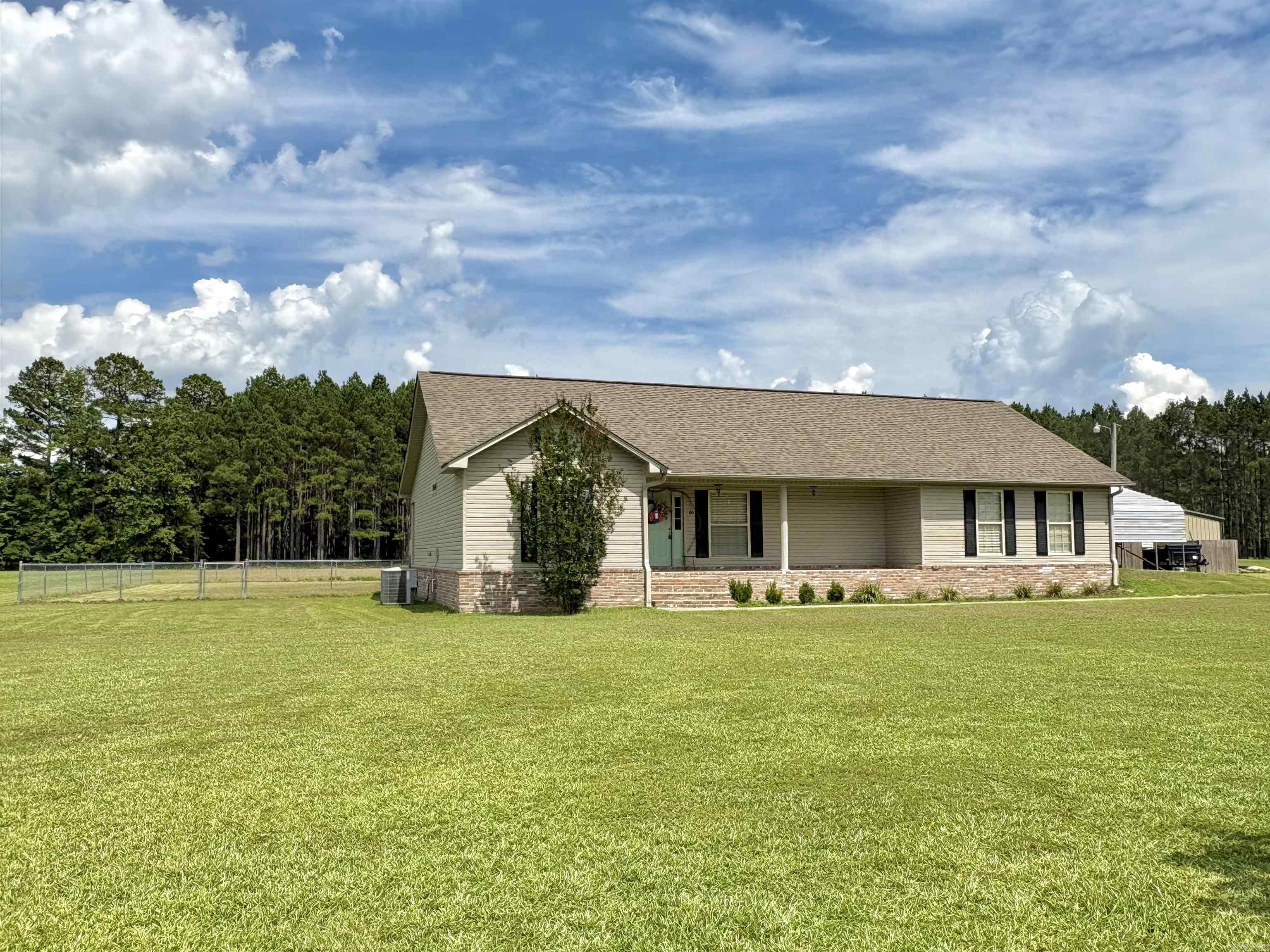 110 County Rd 7488  Sheridan, AR