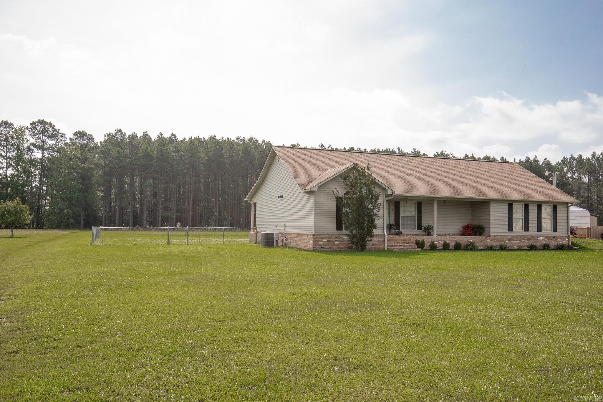 110 County Rd 7488  Sheridan, AR