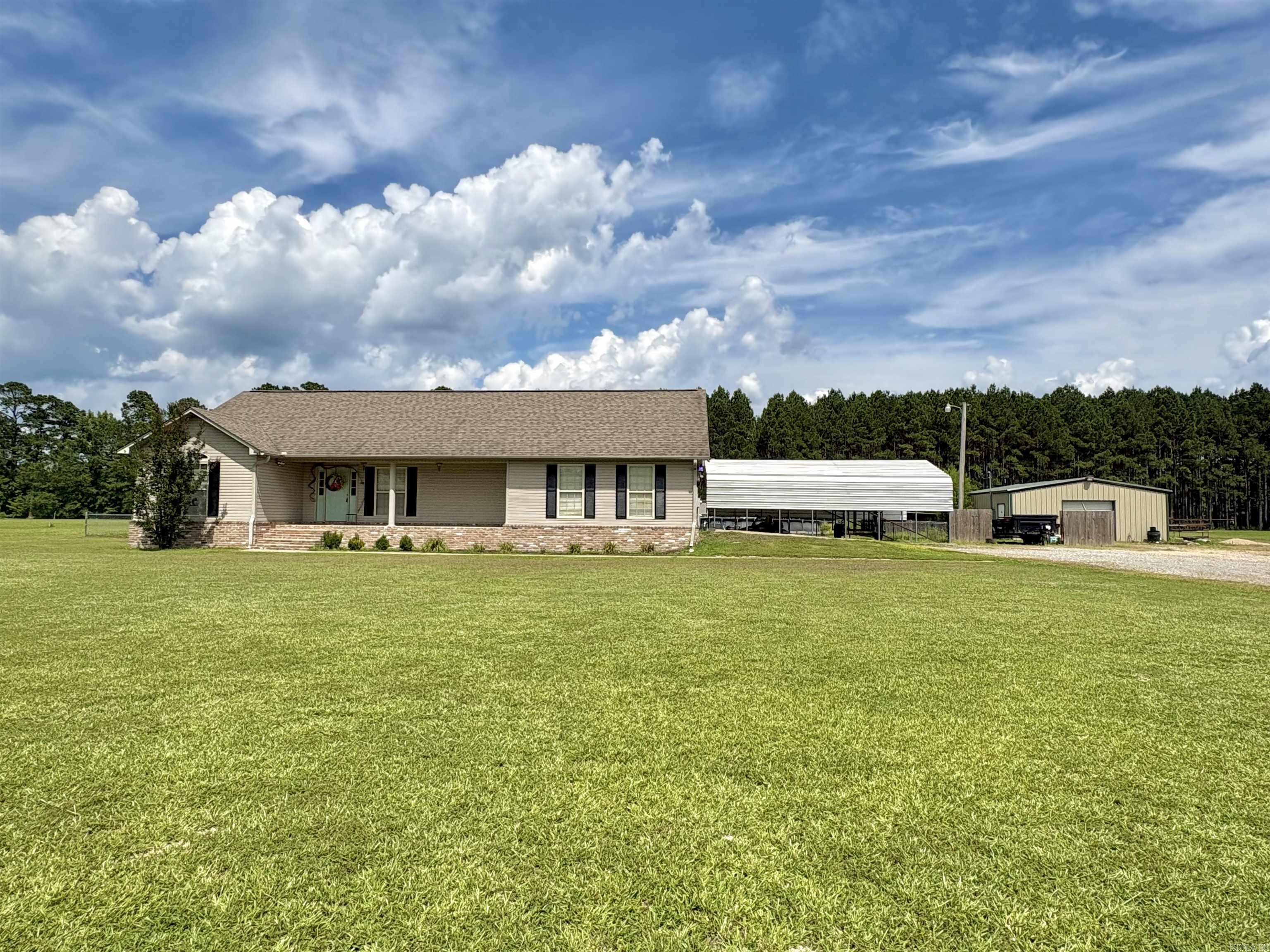 110 County Rd 7488  Sheridan, AR