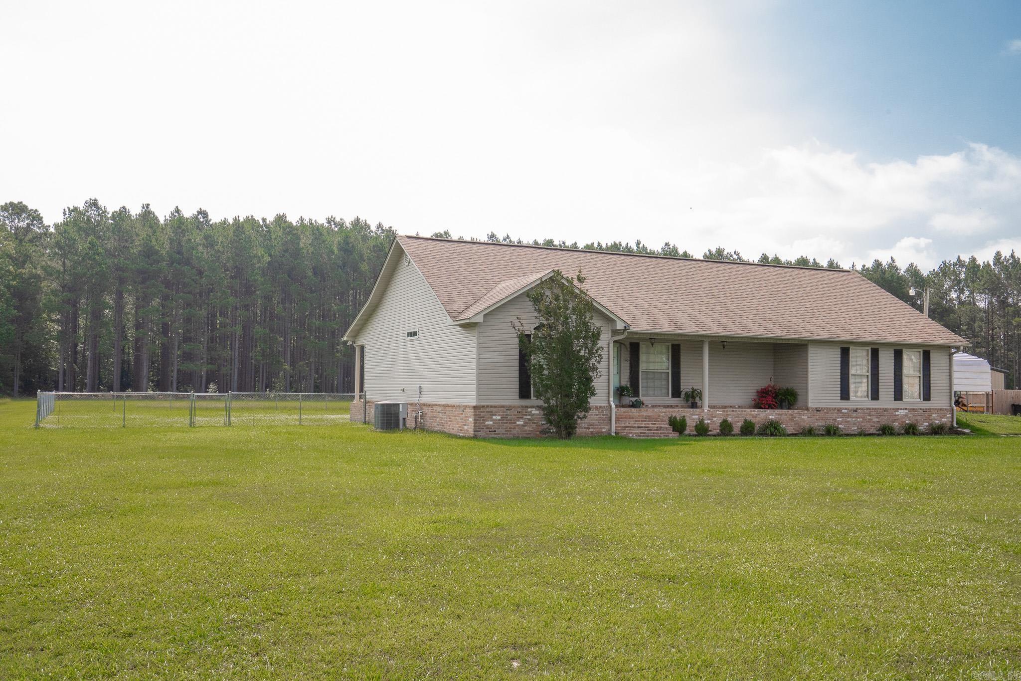 110 County Rd 7488  Sheridan, AR