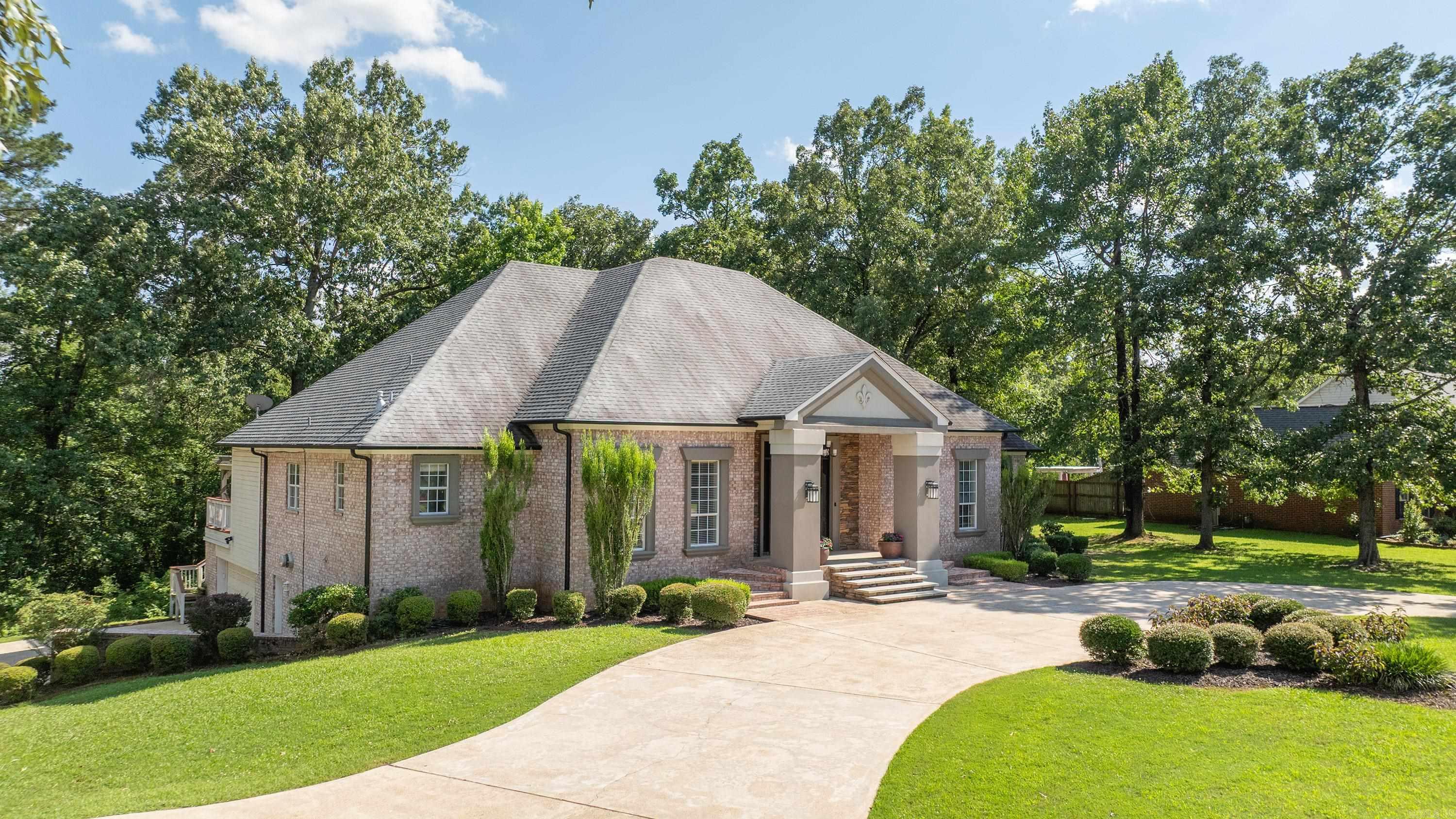 3910 Water Oak  Texarkana, AR