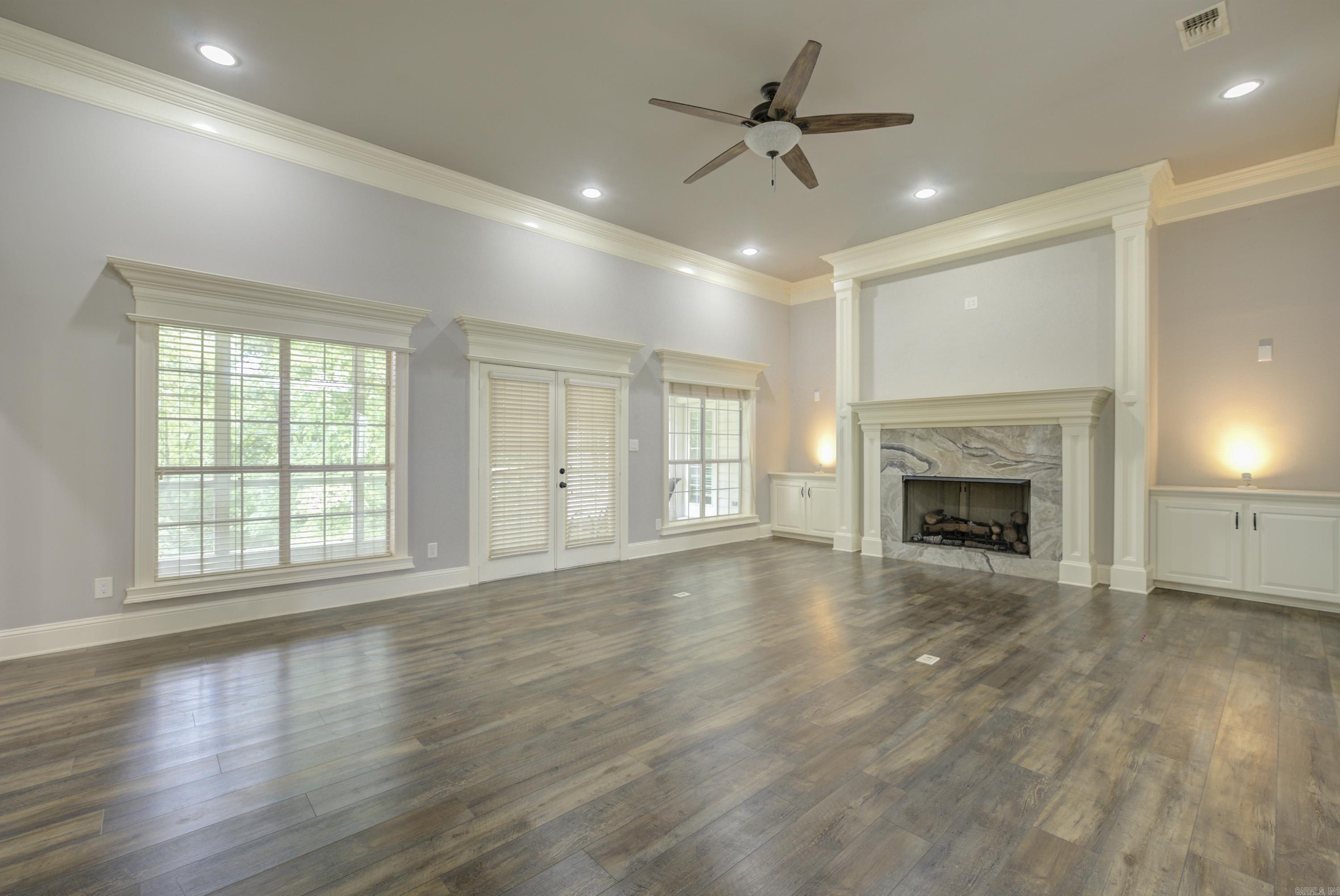 3910 Water Oak  Texarkana, AR