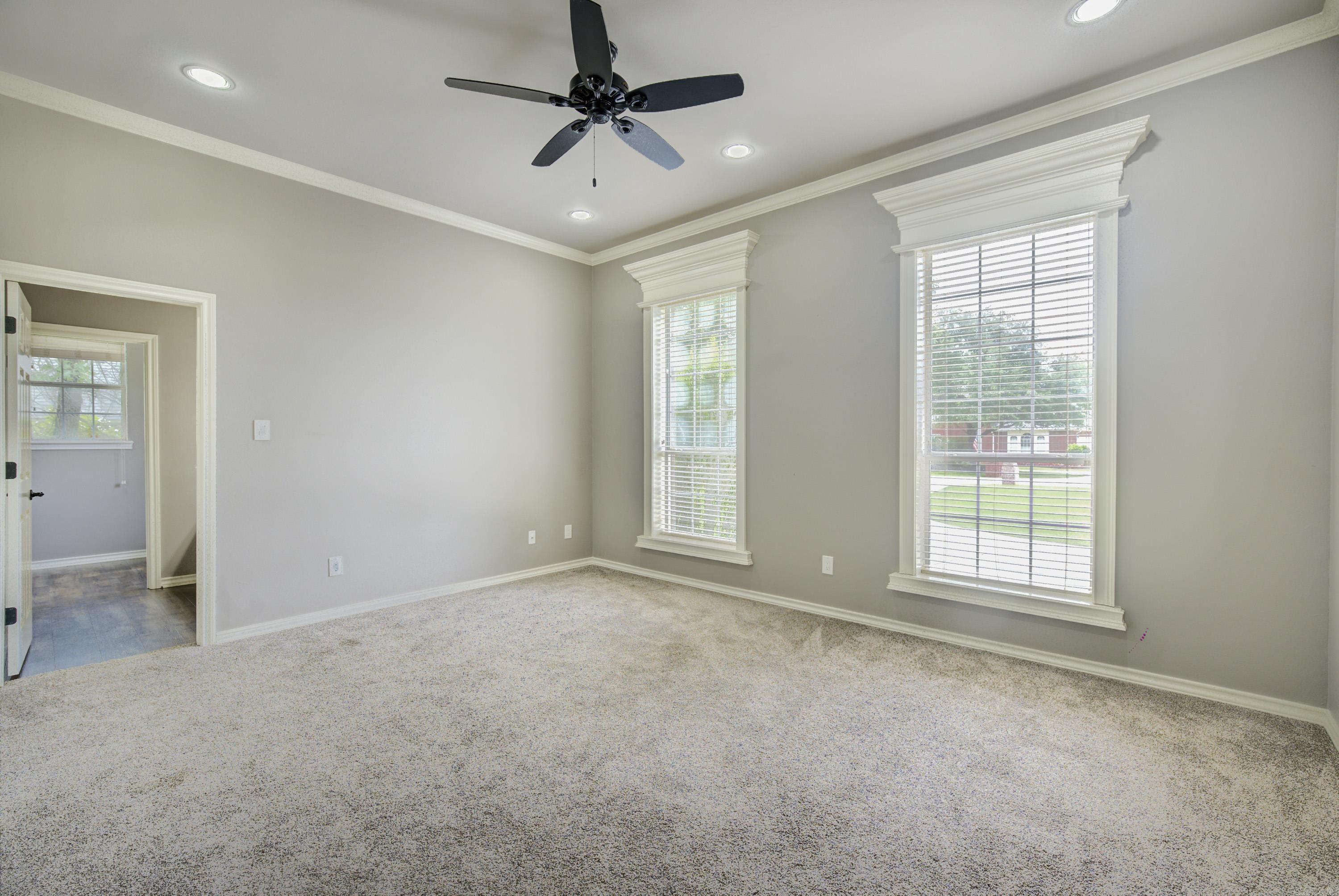 3910 Water Oak  Texarkana, AR
