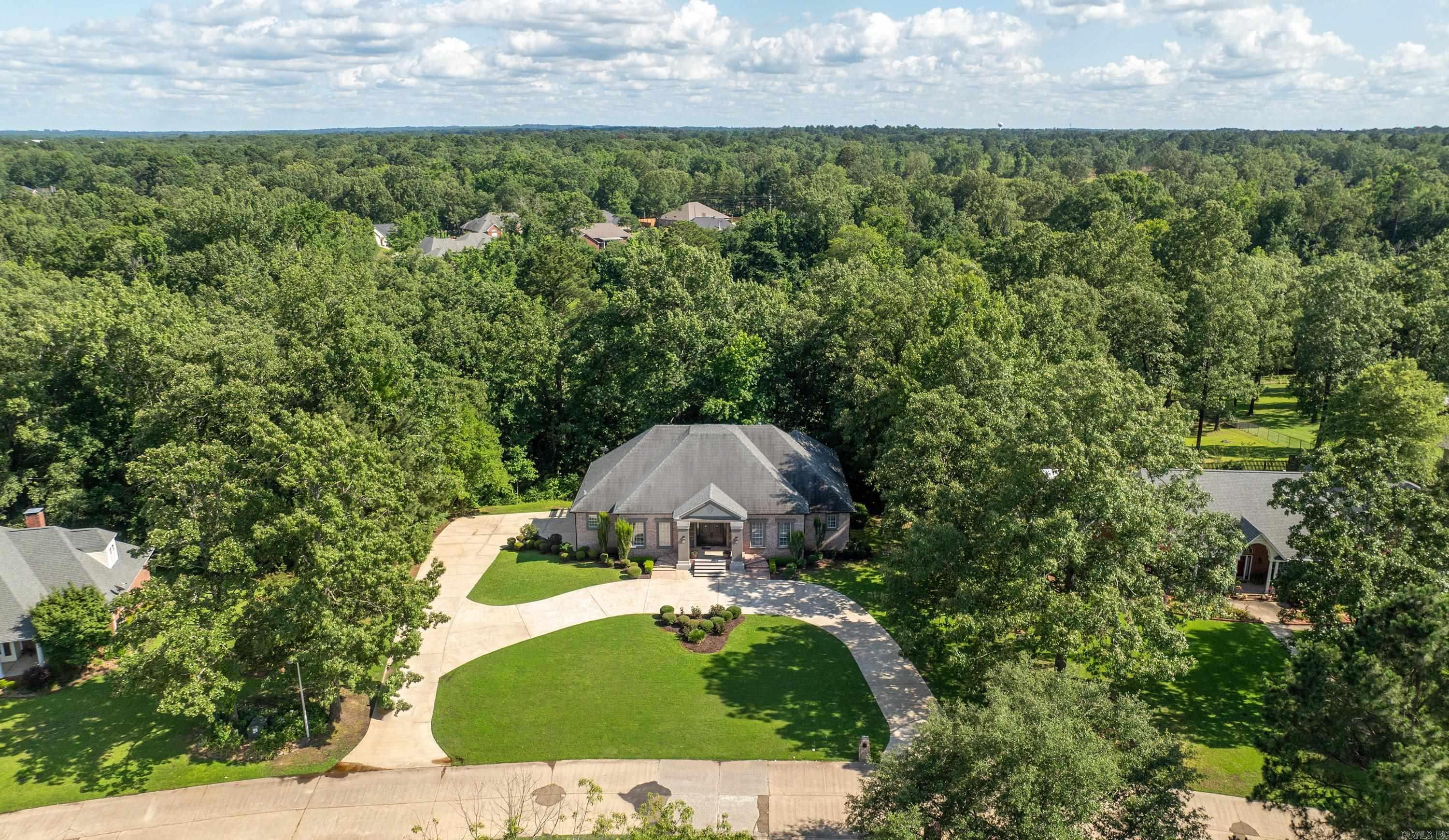3910 Water Oak  Texarkana, AR
