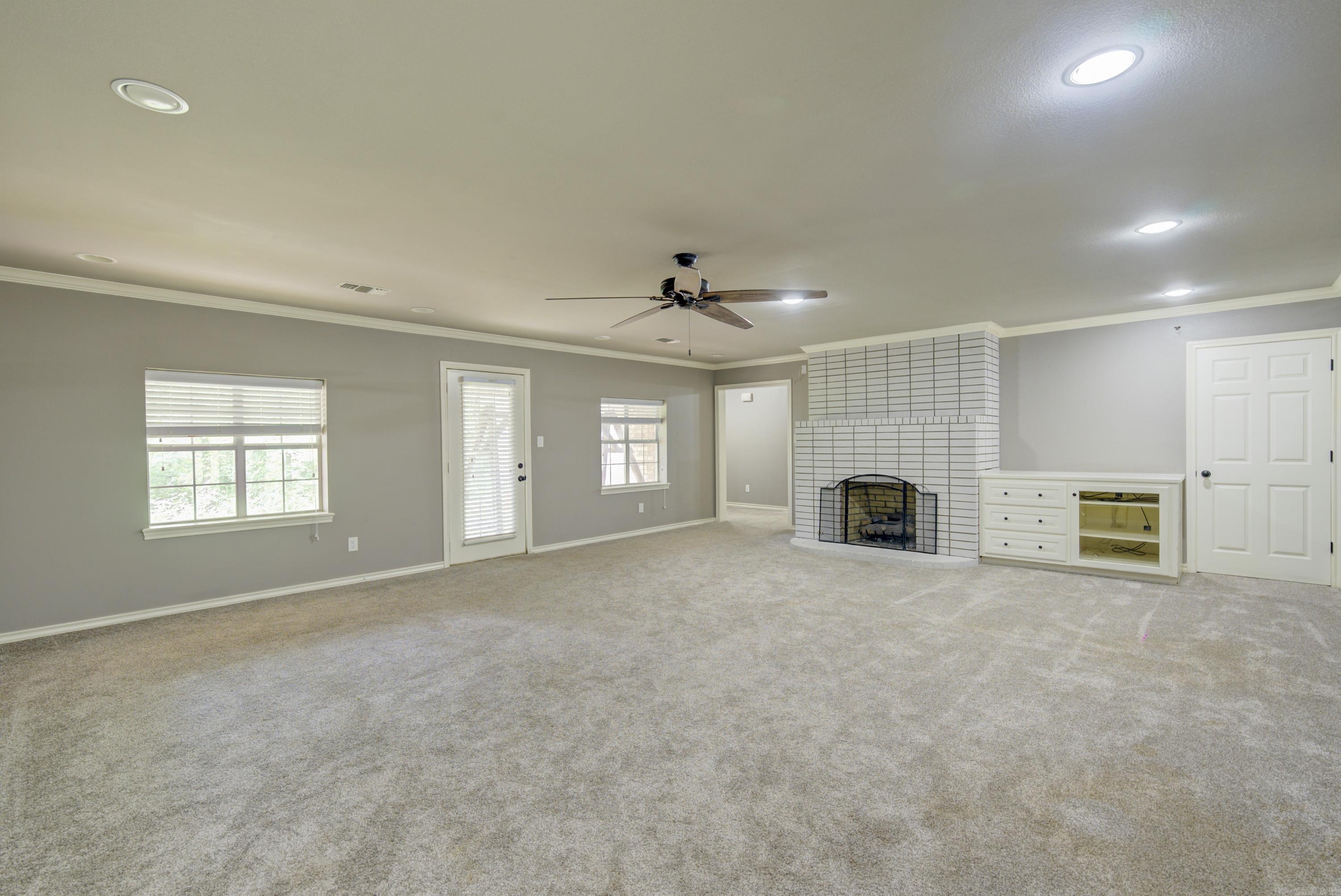 3910 Water Oak  Texarkana, AR