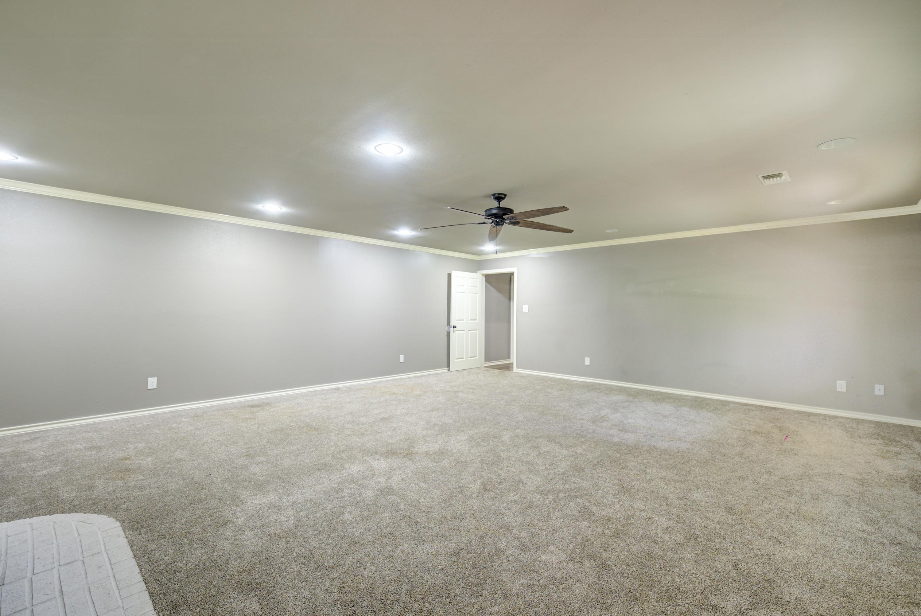 3910 Water Oak  Texarkana, AR