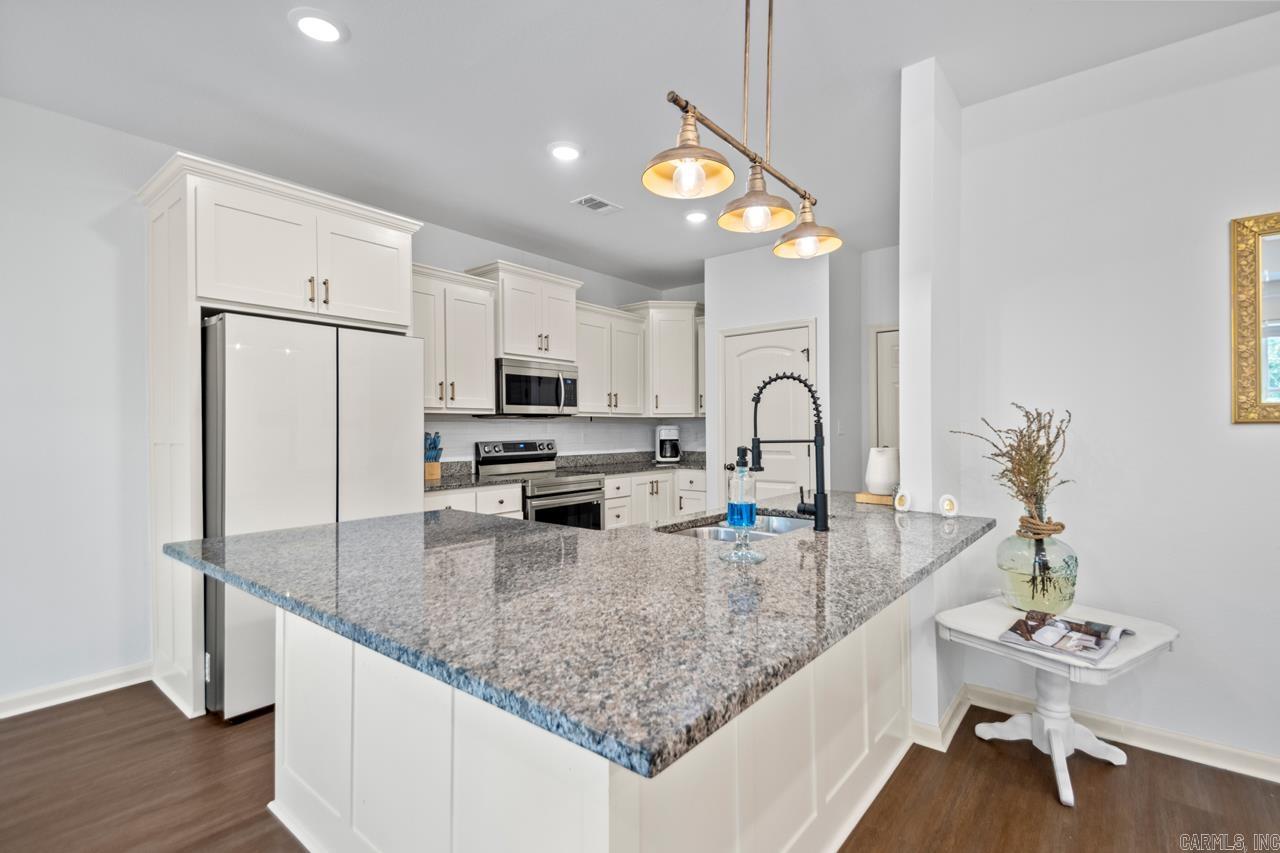 21 Gold Bear  Cabot, AR