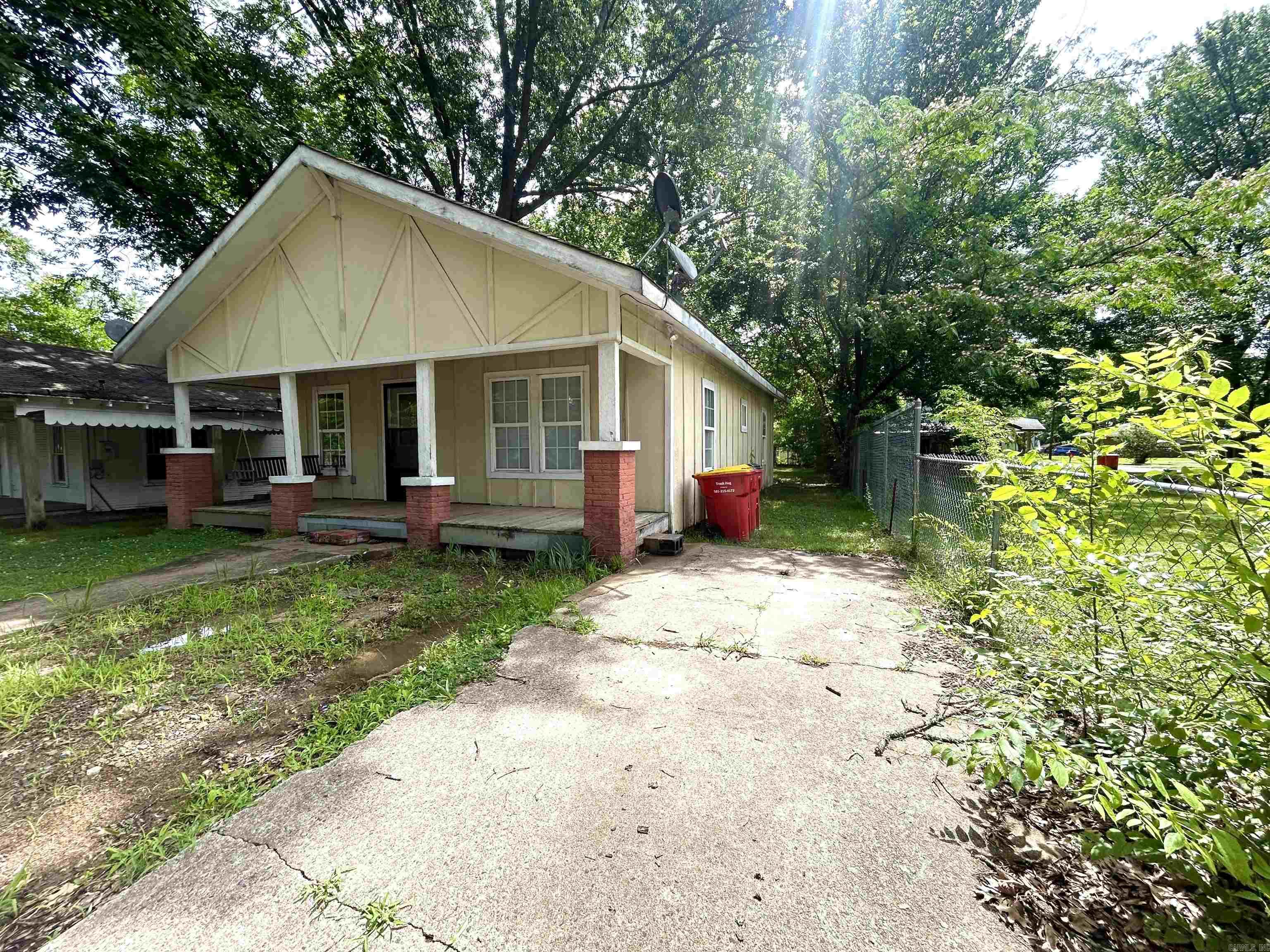 402 N Morrill  Morrilton, AR