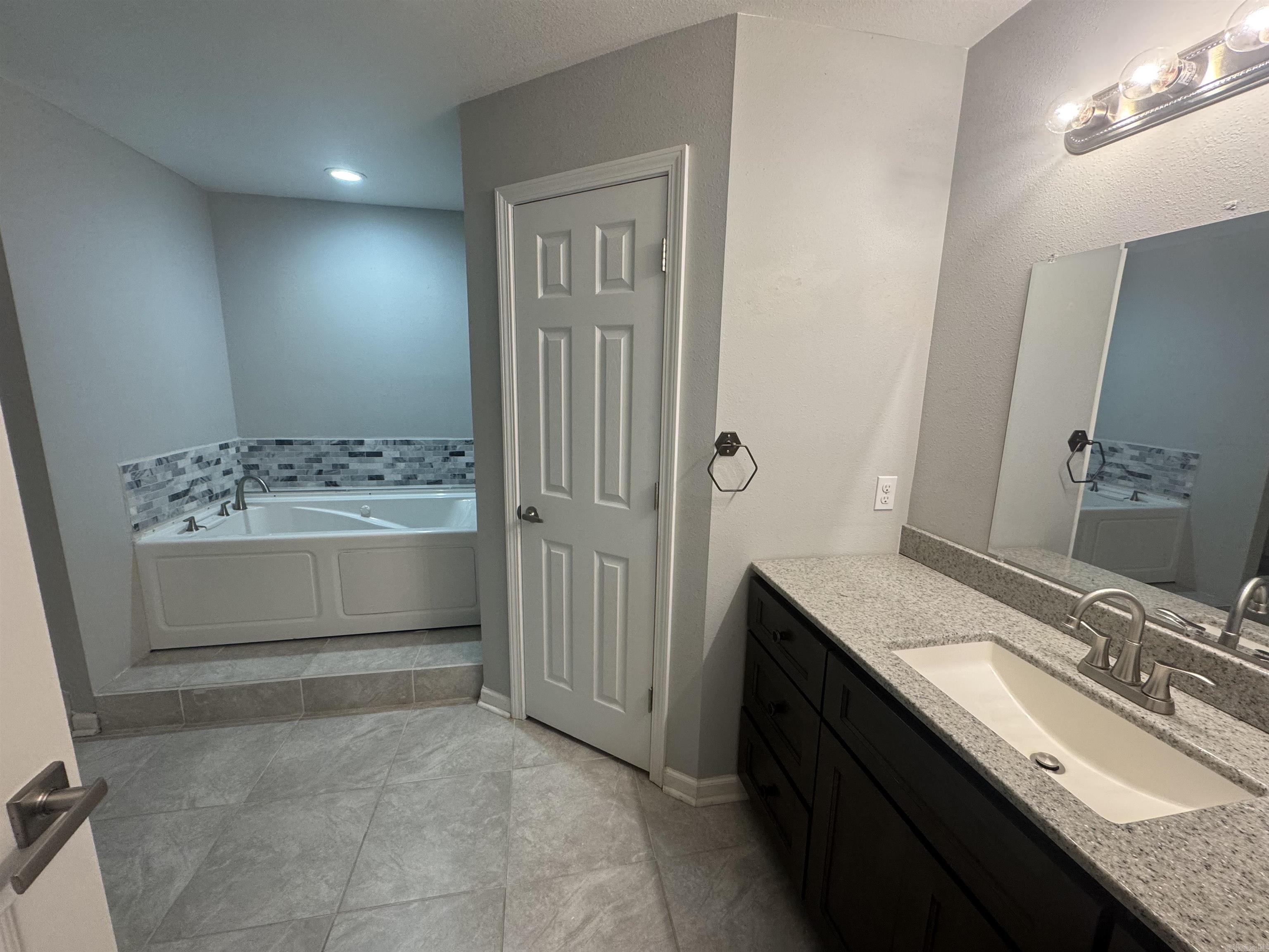106 Louis  Searcy, AR