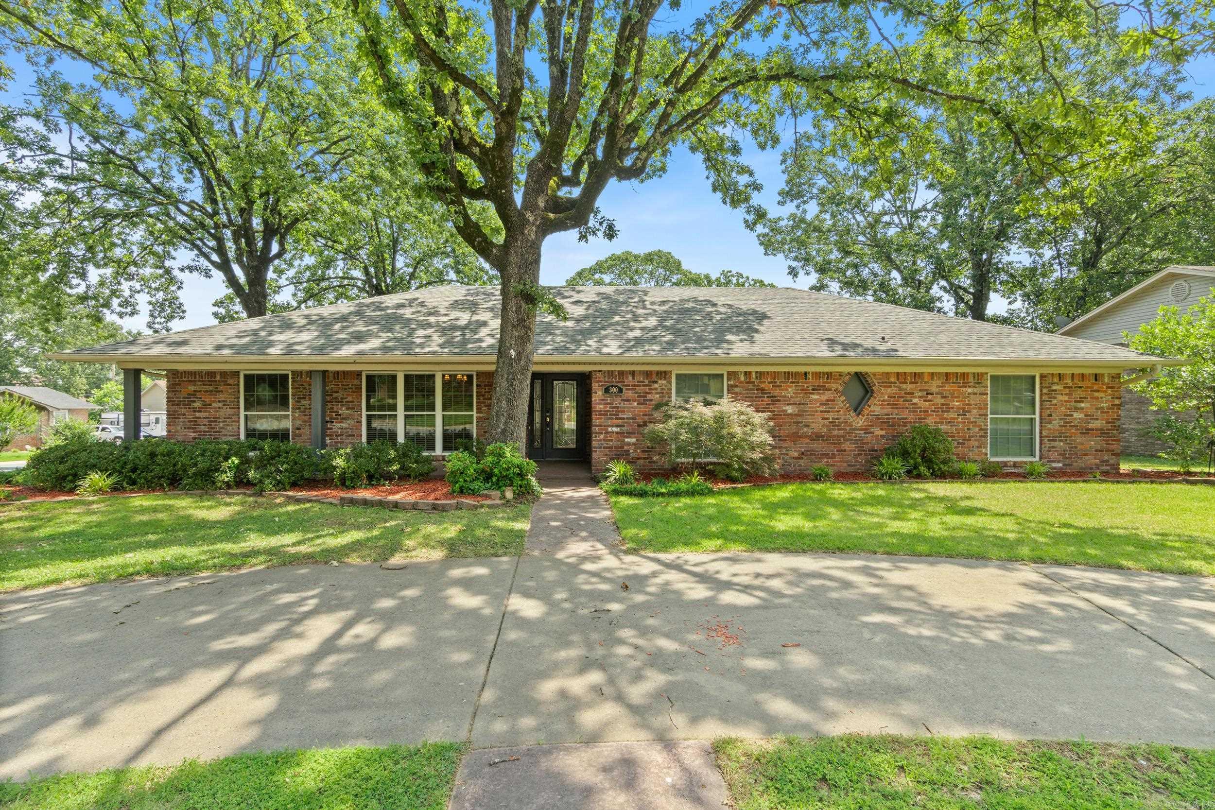 300 Beaconsfield  Sherwood, AR