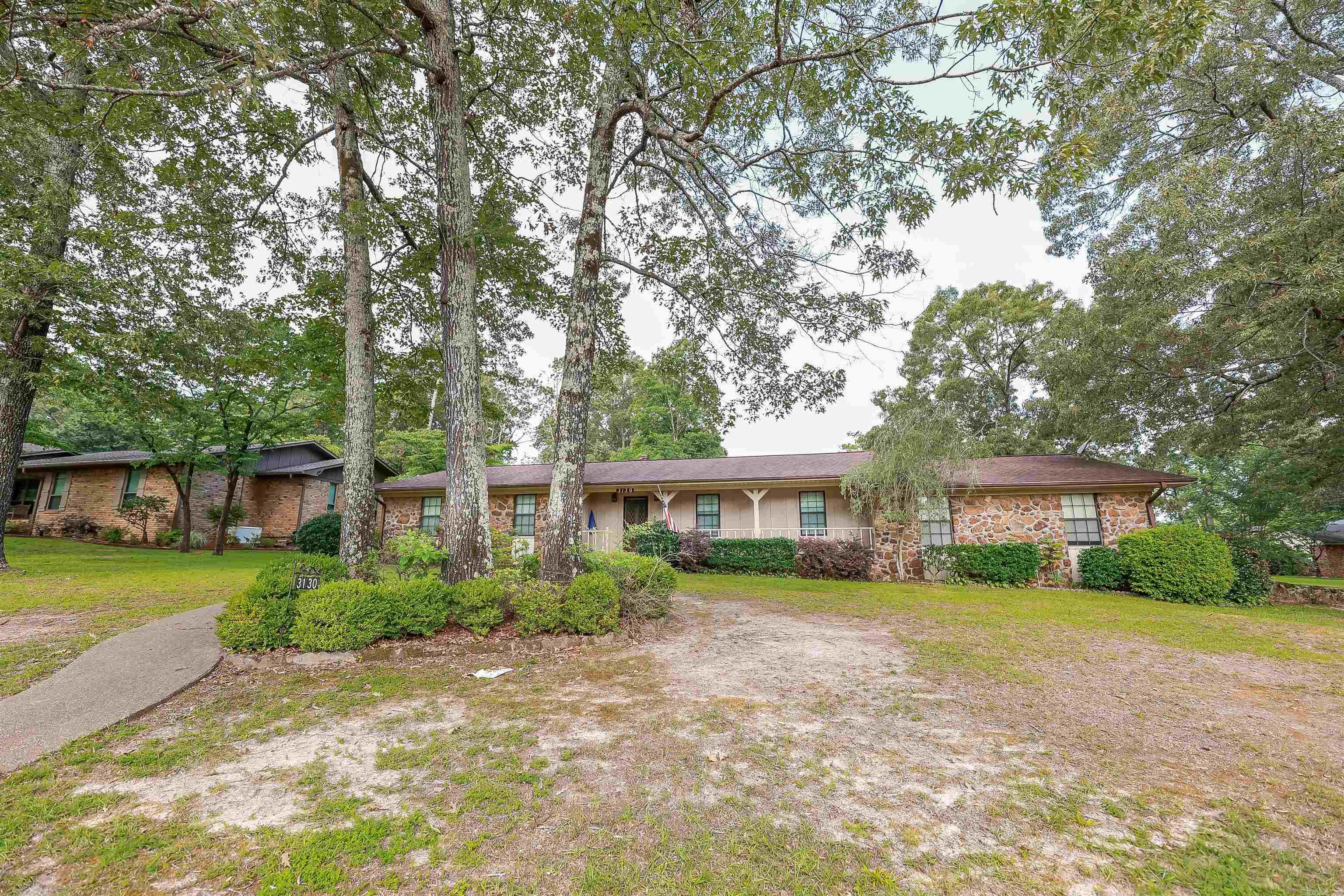 3130 Cherokee Ave  Camden, AR