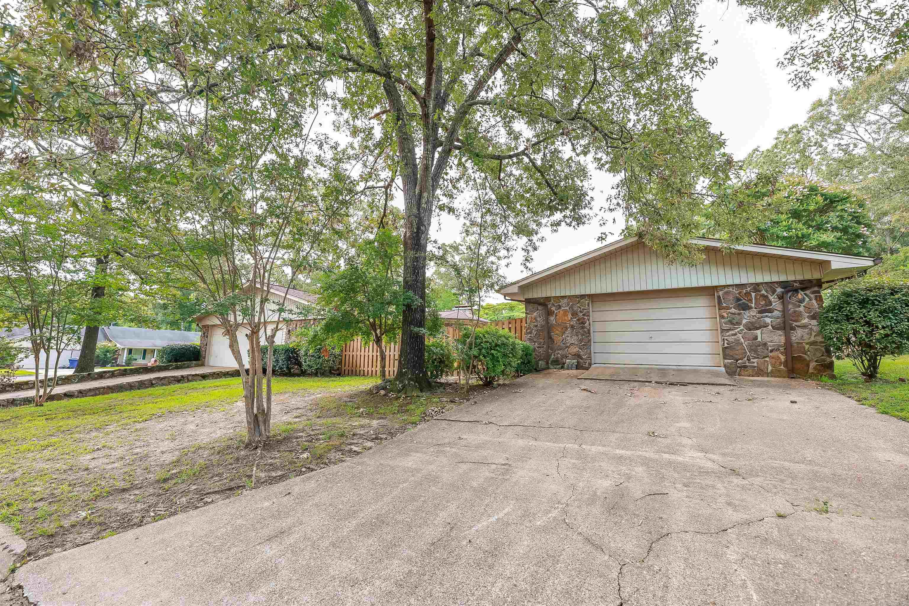 3130 Cherokee Ave  Camden, AR