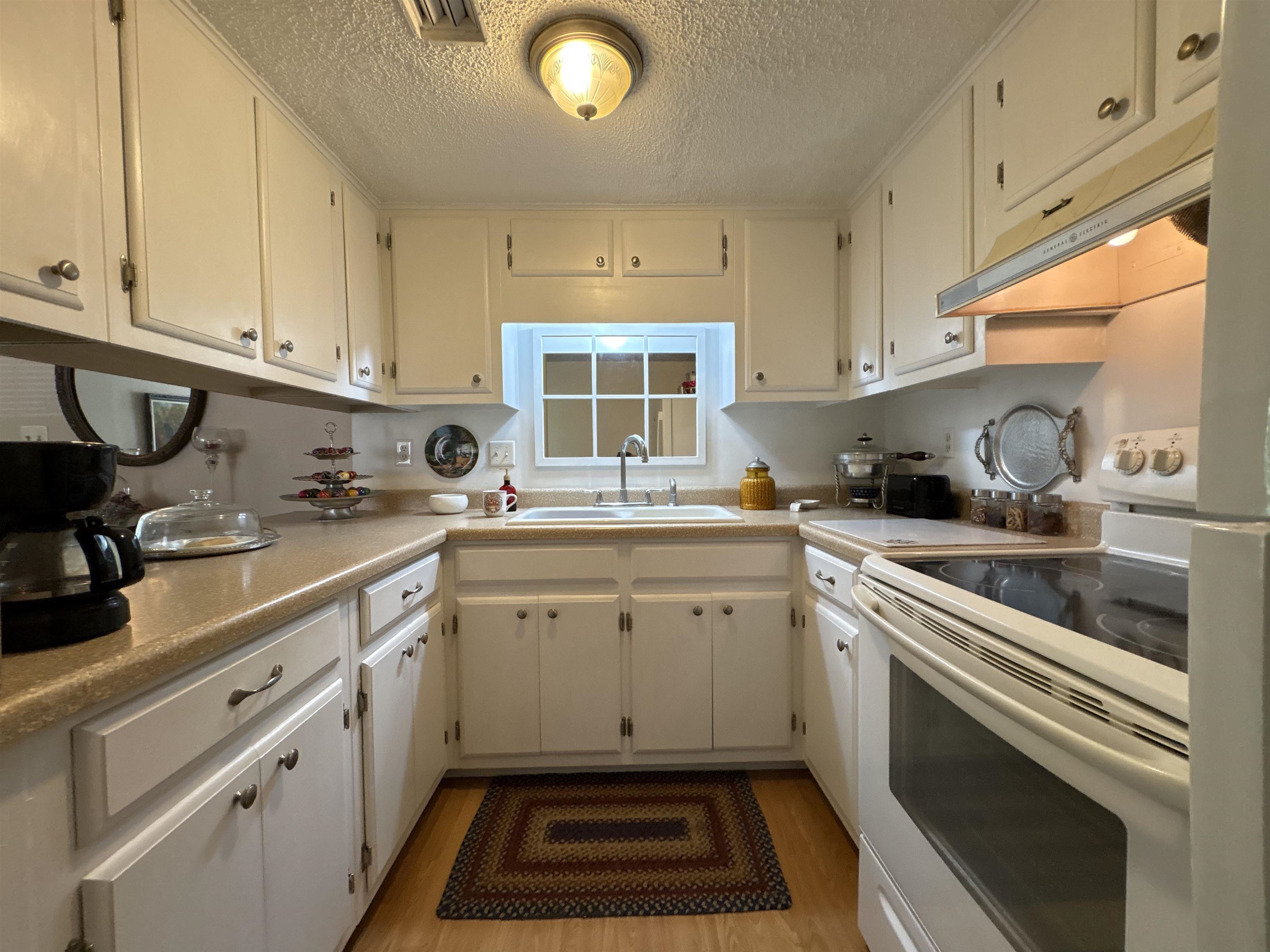 7 Annette  Cherokee Village, AR