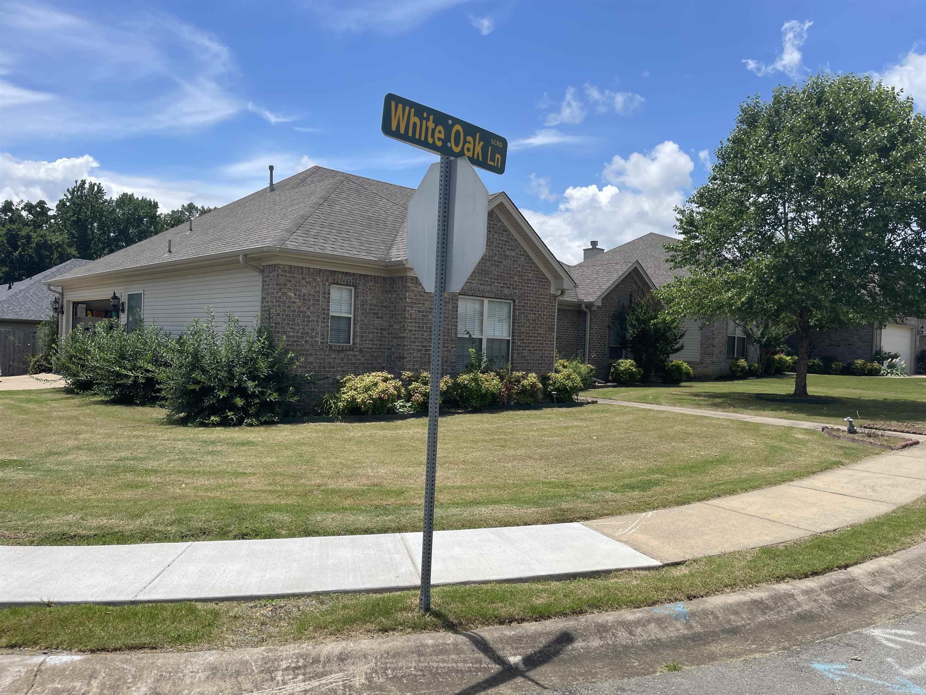 1756 White Oak Lane  Benton, AR