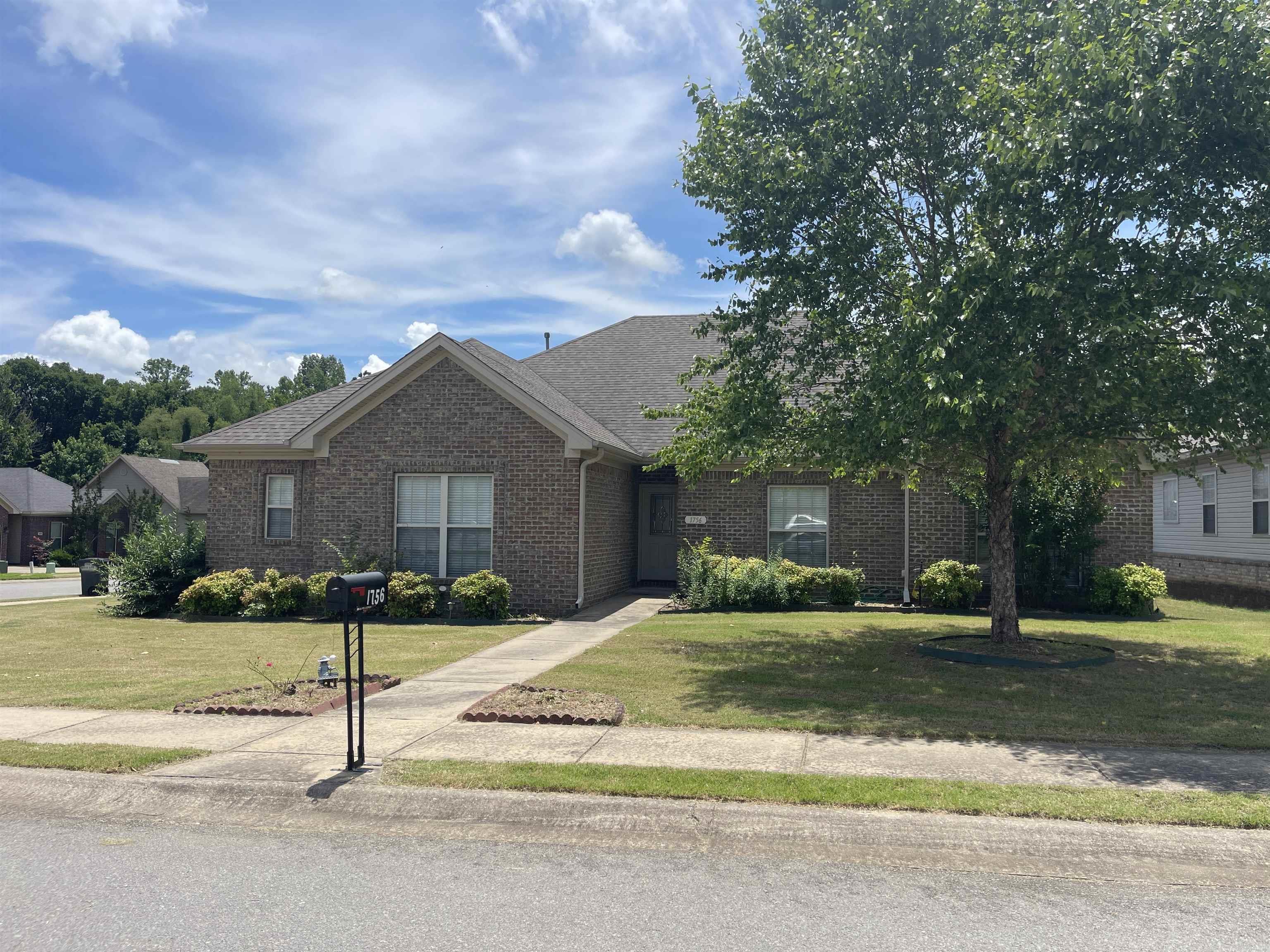 1756 White Oak Lane  Benton, AR