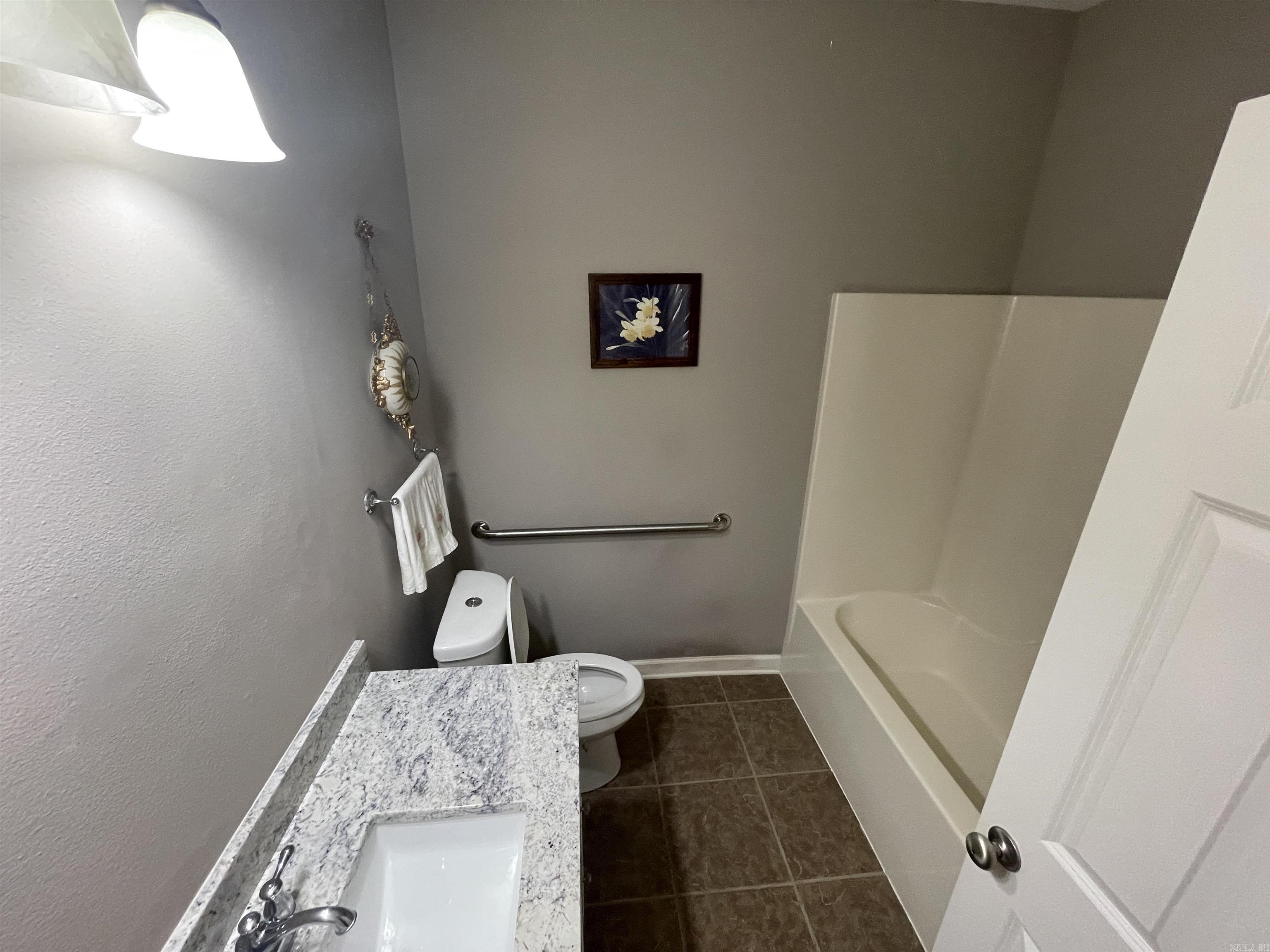 1756 White Oak Lane  Benton, AR