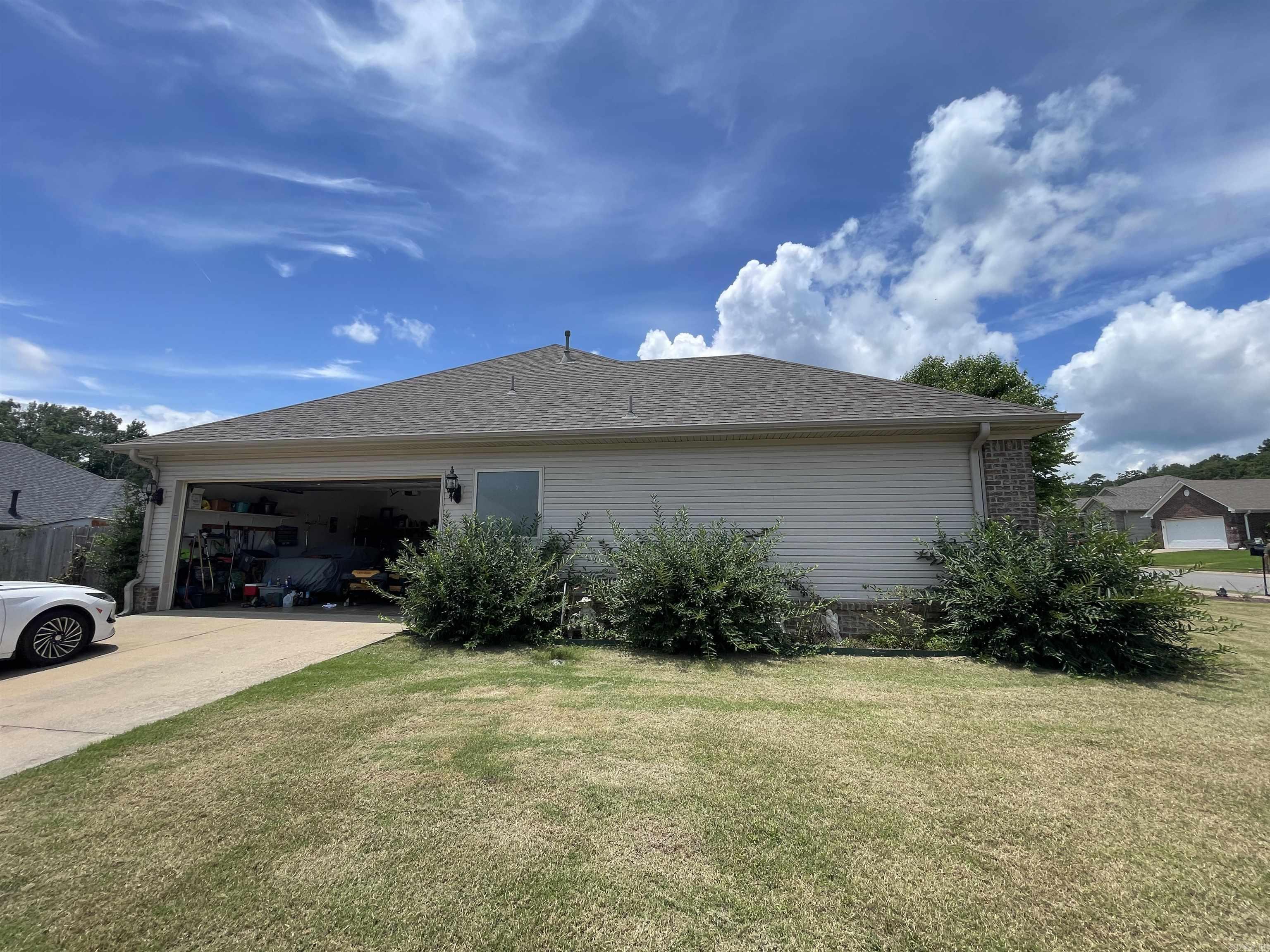 1756 White Oak Lane  Benton, AR