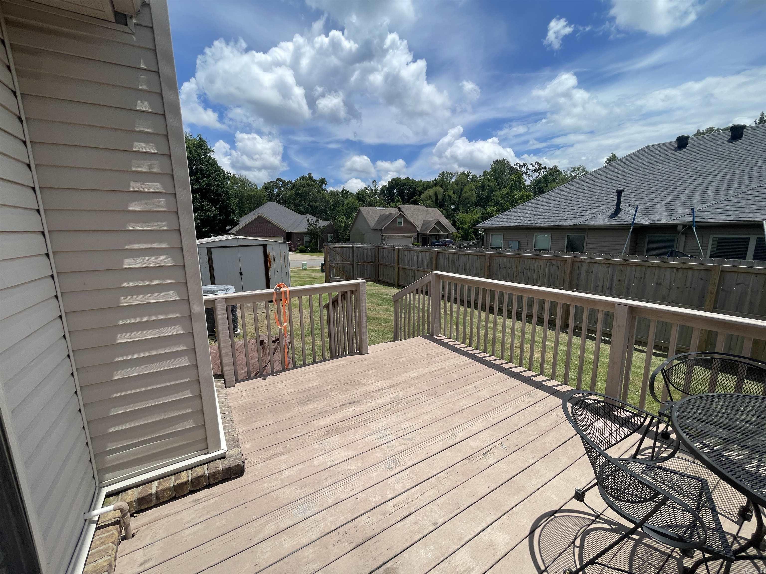 1756 White Oak Lane  Benton, AR