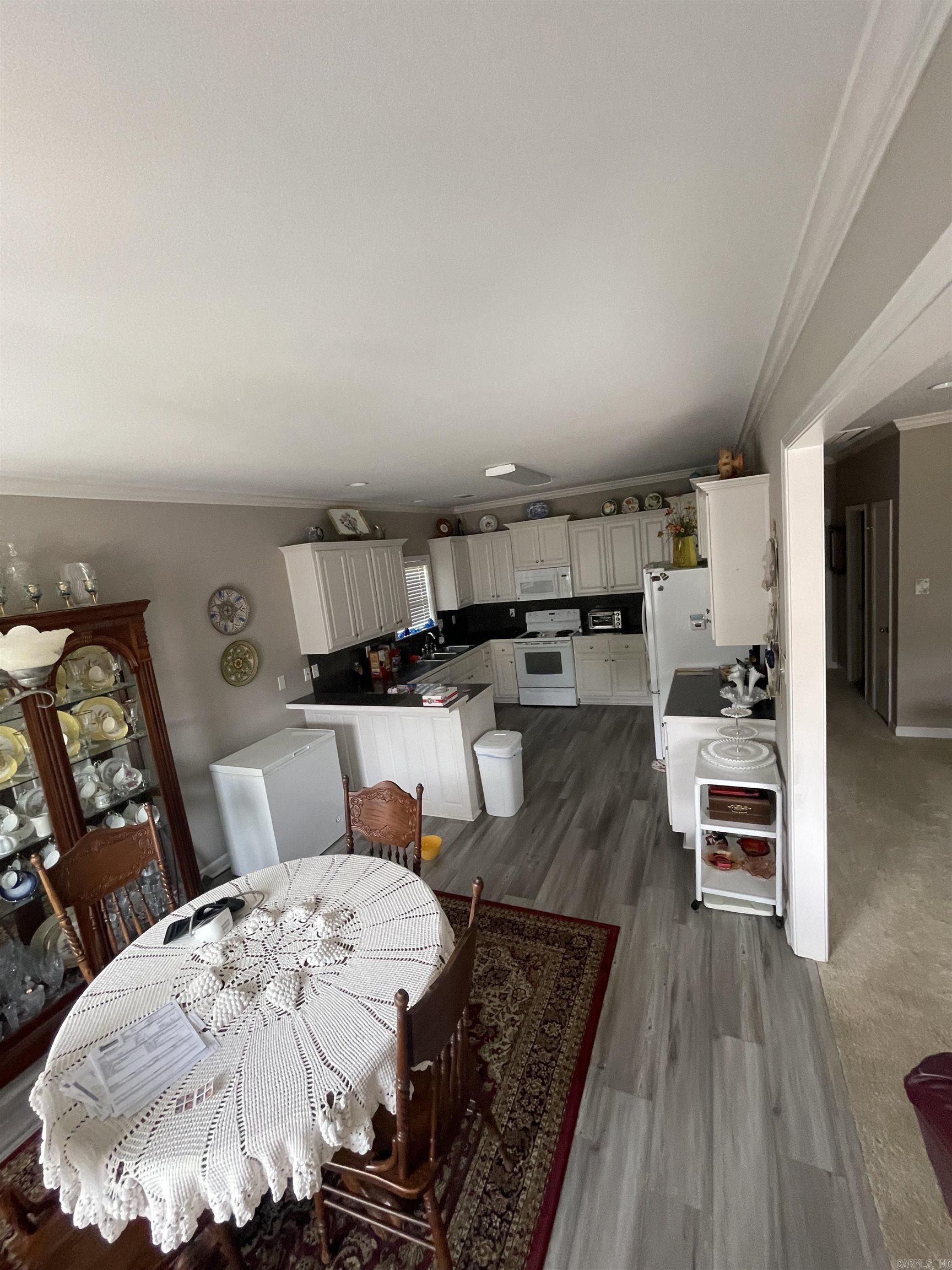 1756 White Oak Lane  Benton, AR