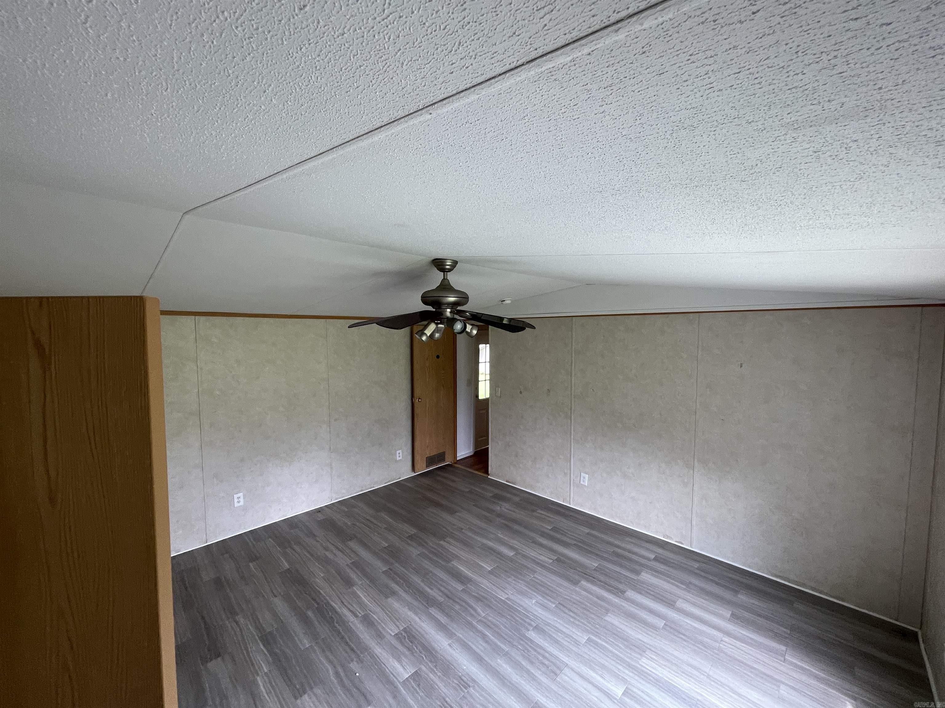12433 Hood Road  Bauxite, AR