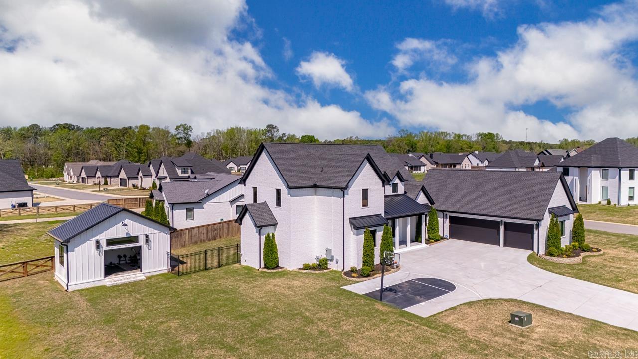 7509 S Shoreline  Benton, AR