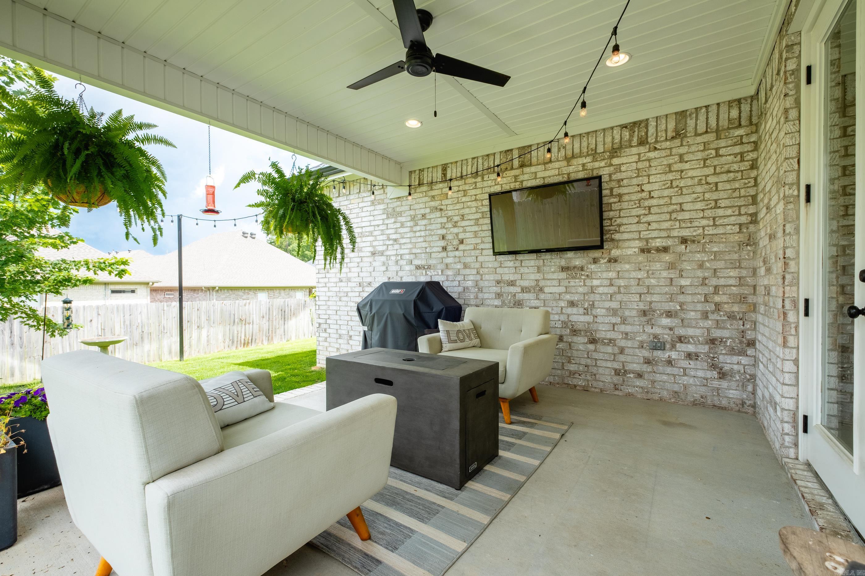 112 Rosemary Way Little Rock, AR 72223