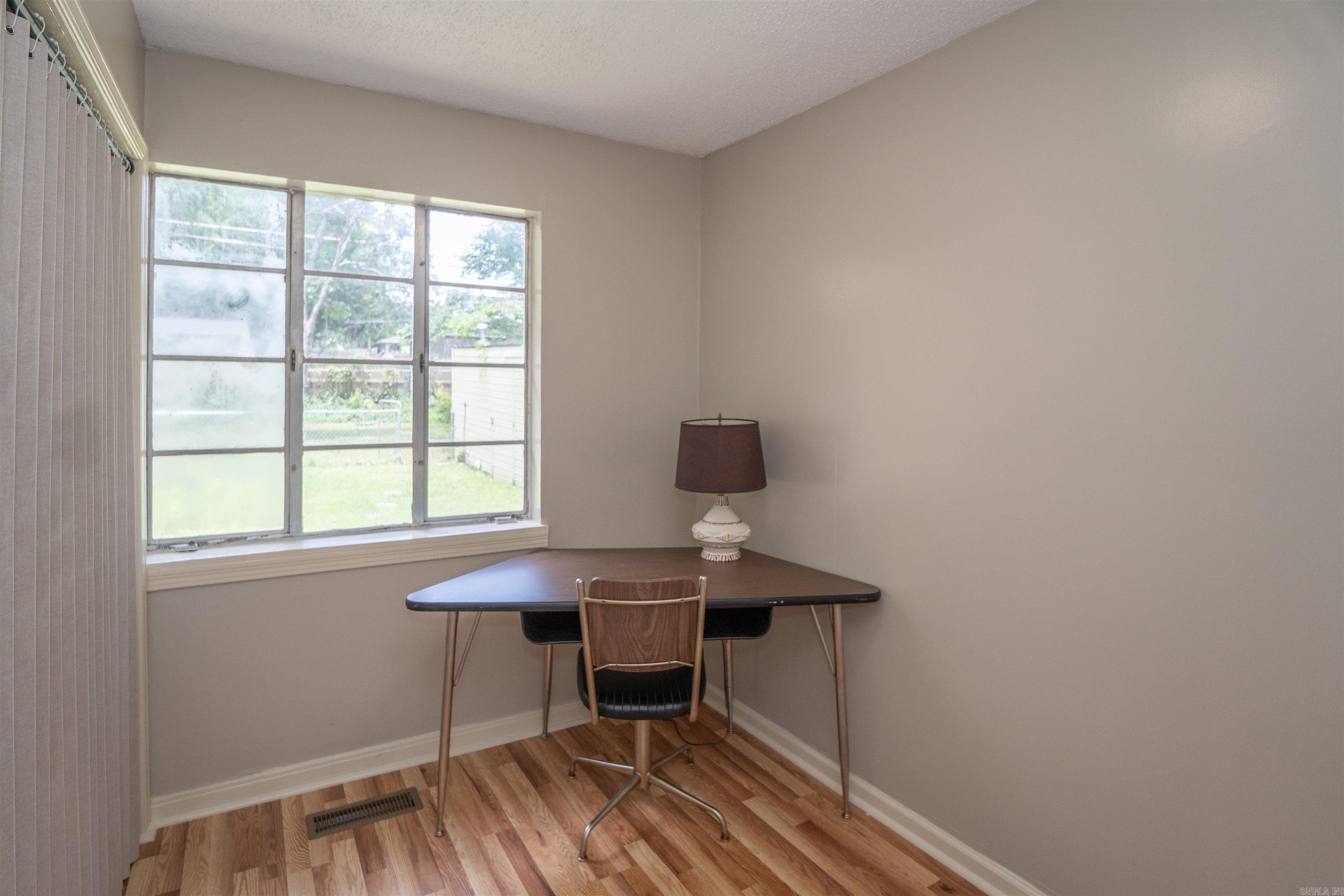 211 E G  North Little Rock, AR