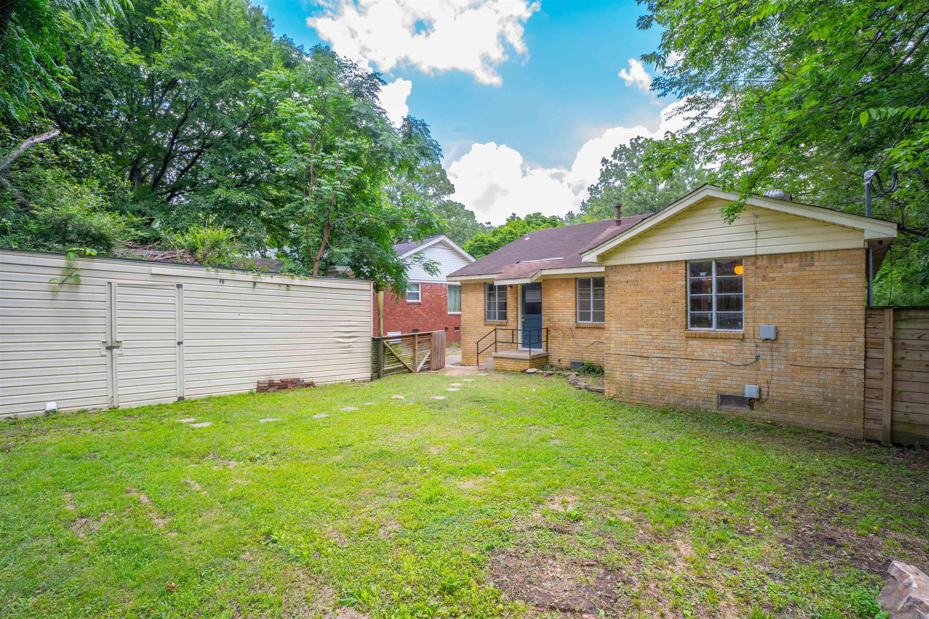 211 E G  North Little Rock, AR