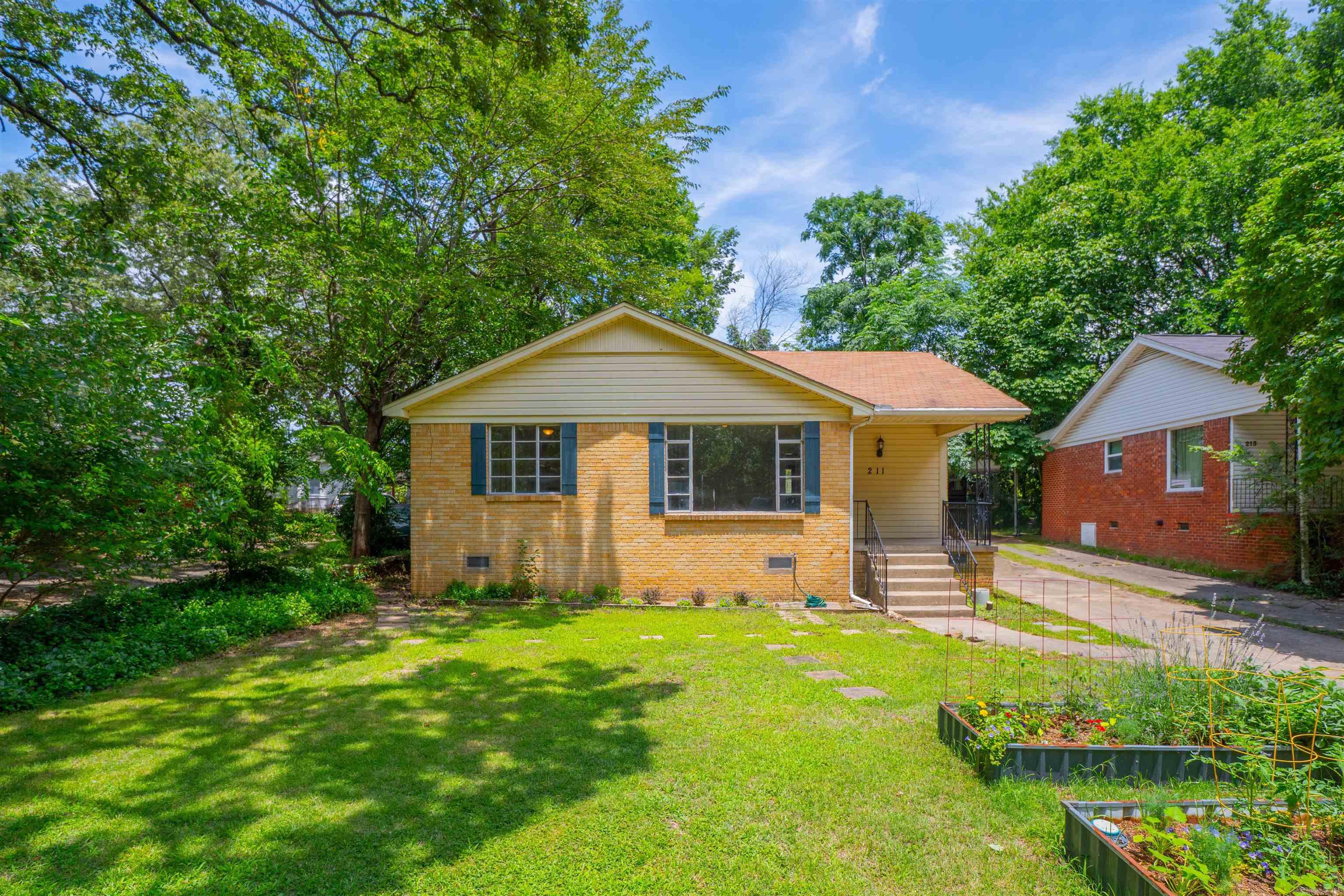 211 E G  North Little Rock, AR