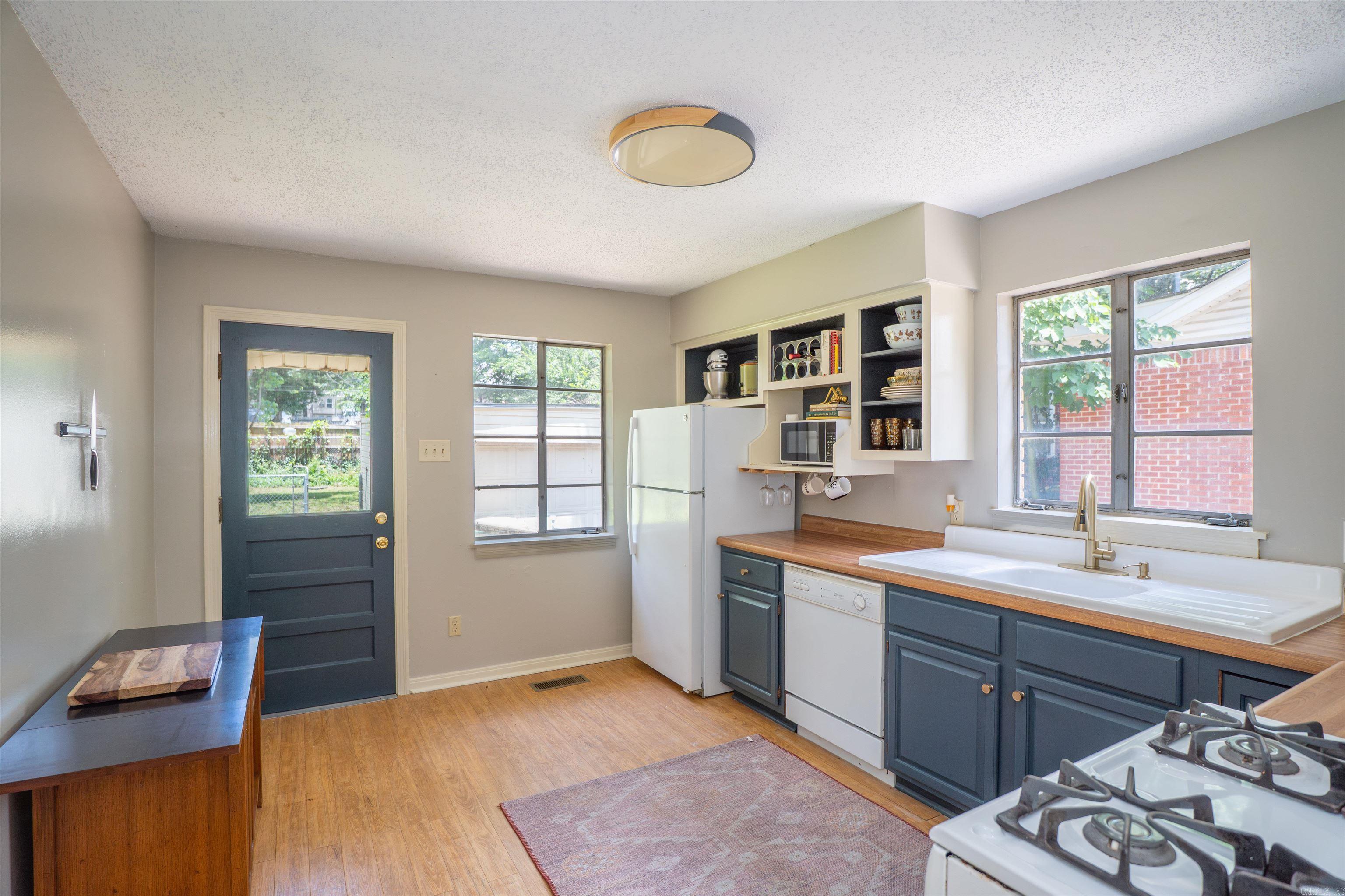 211 E G  North Little Rock, AR
