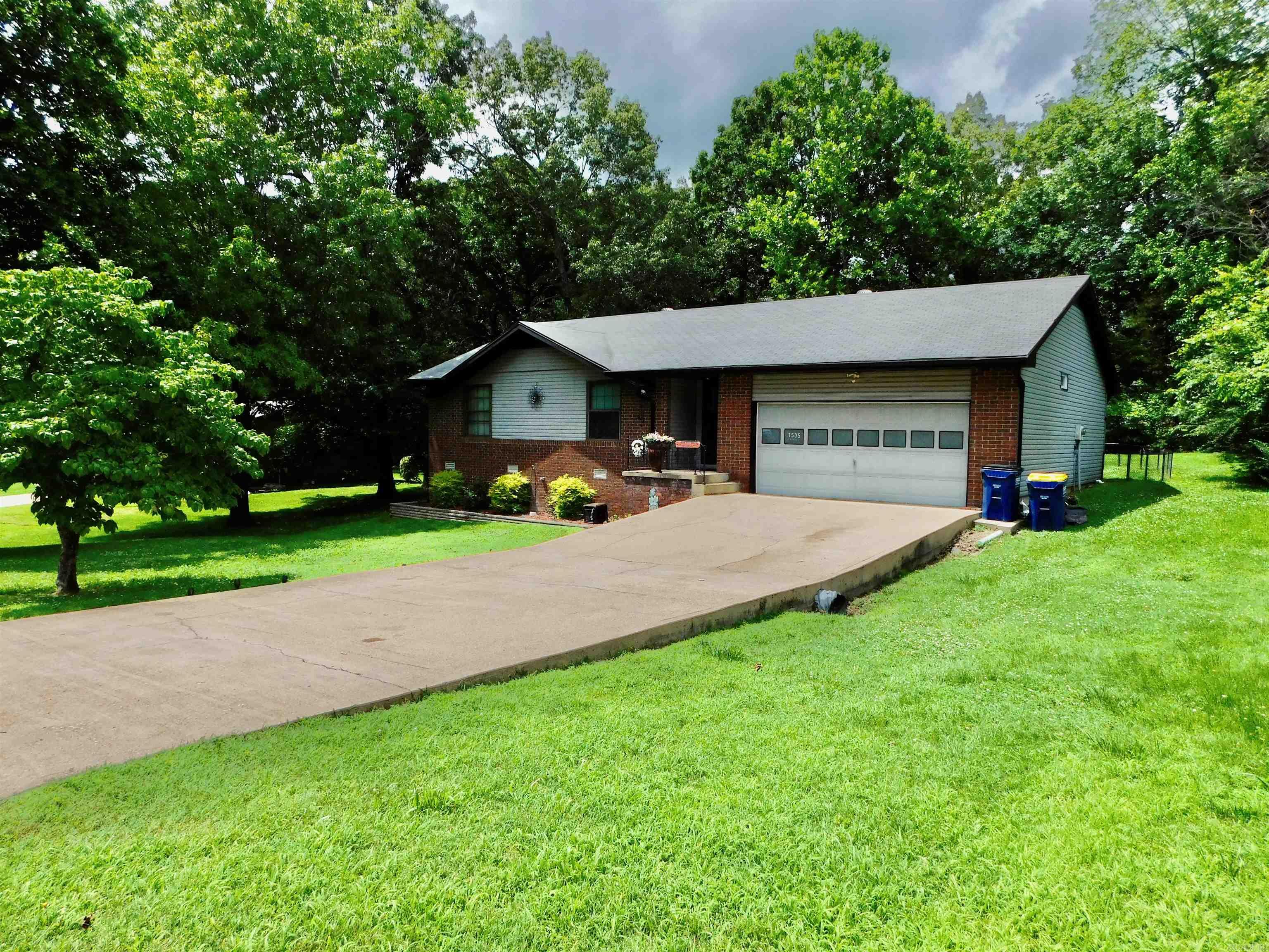 1505 Katherine Drive  Mountain Home, AR