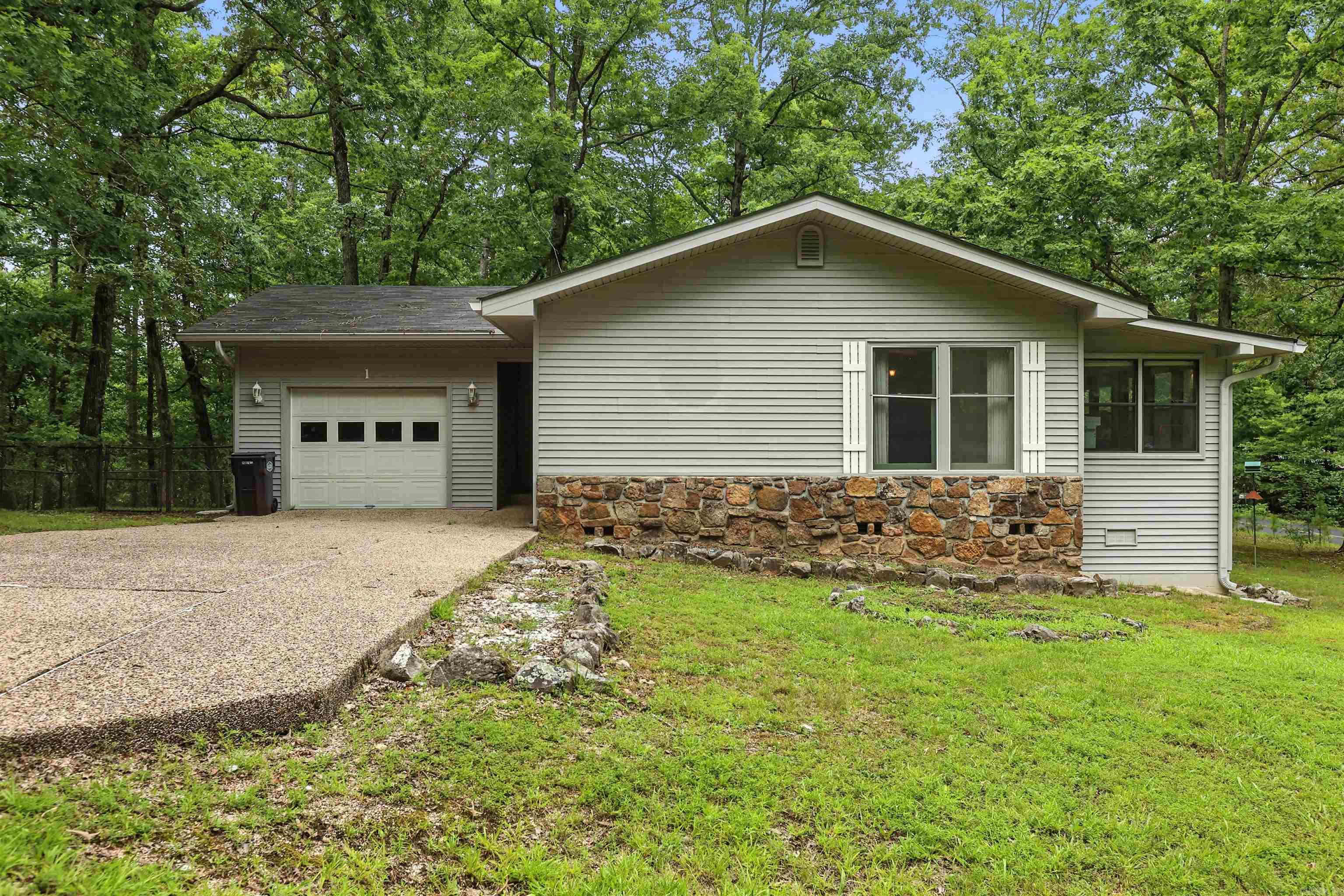 1 Aspe  Hot Springs Village, AR