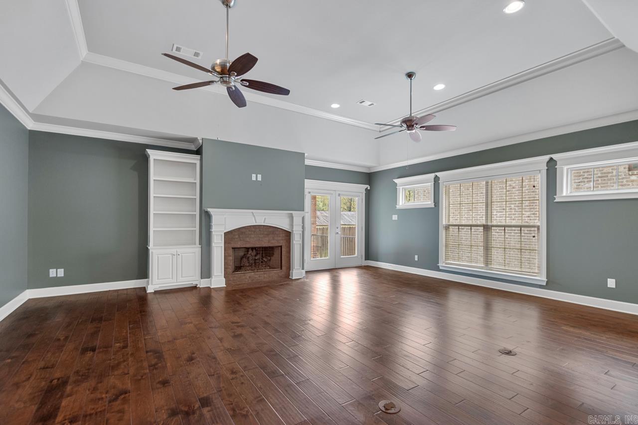 9 Bishop  Little Rock, AR
