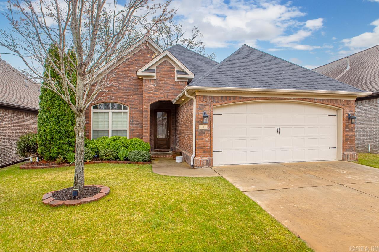 9 Bishop  Little Rock, AR