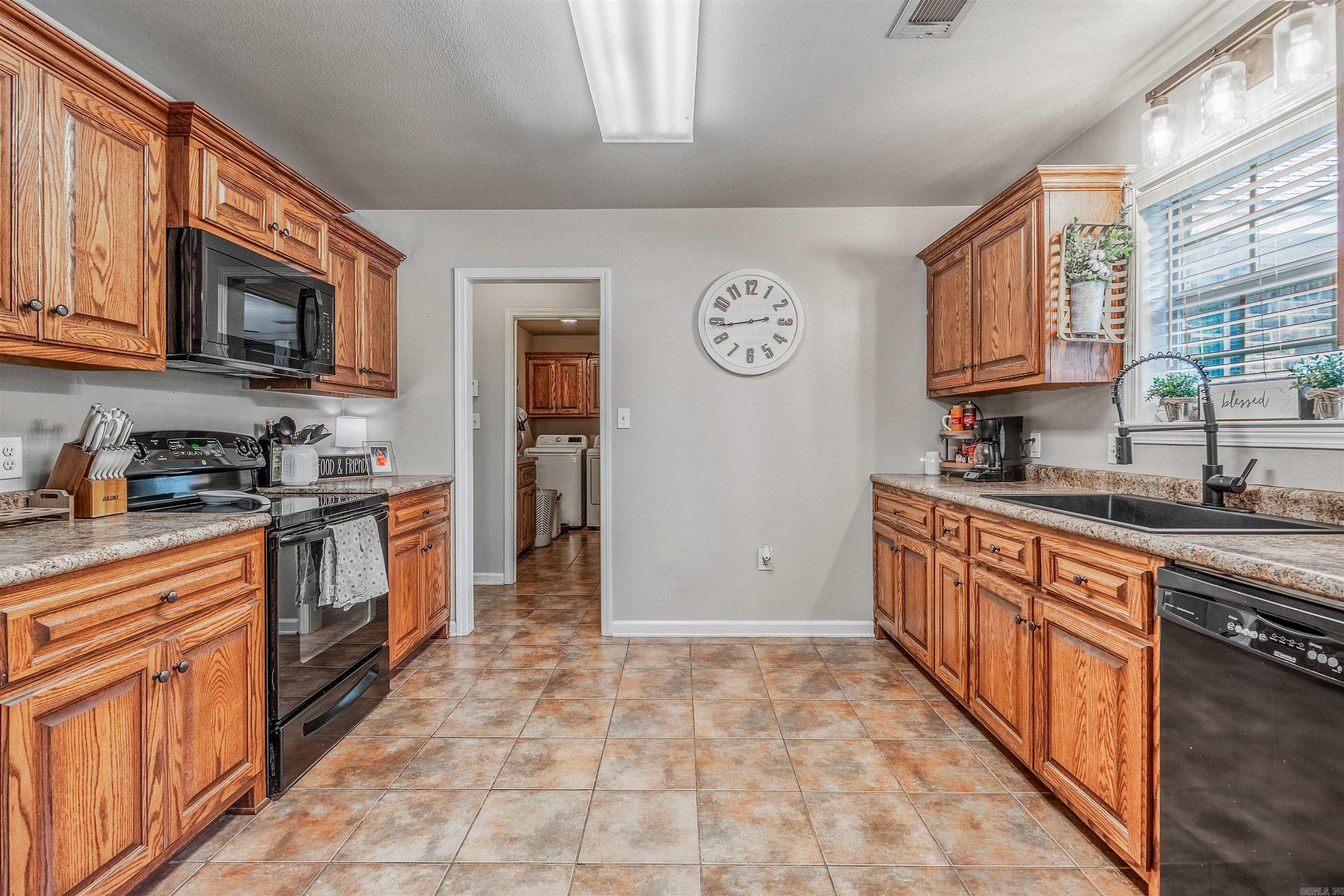 100 Deer Ridge Dr  Searcy, AR