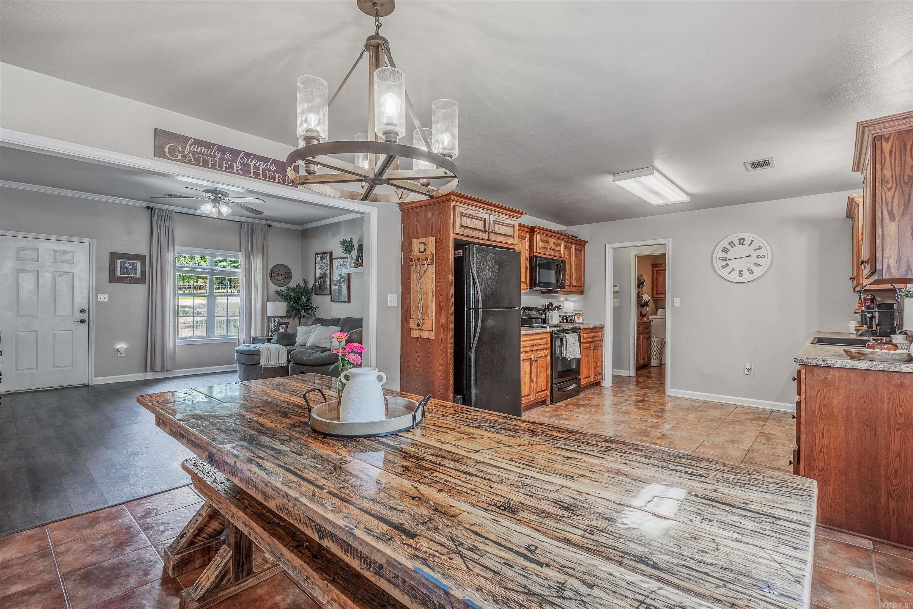 100 Deer Ridge Dr  Searcy, AR