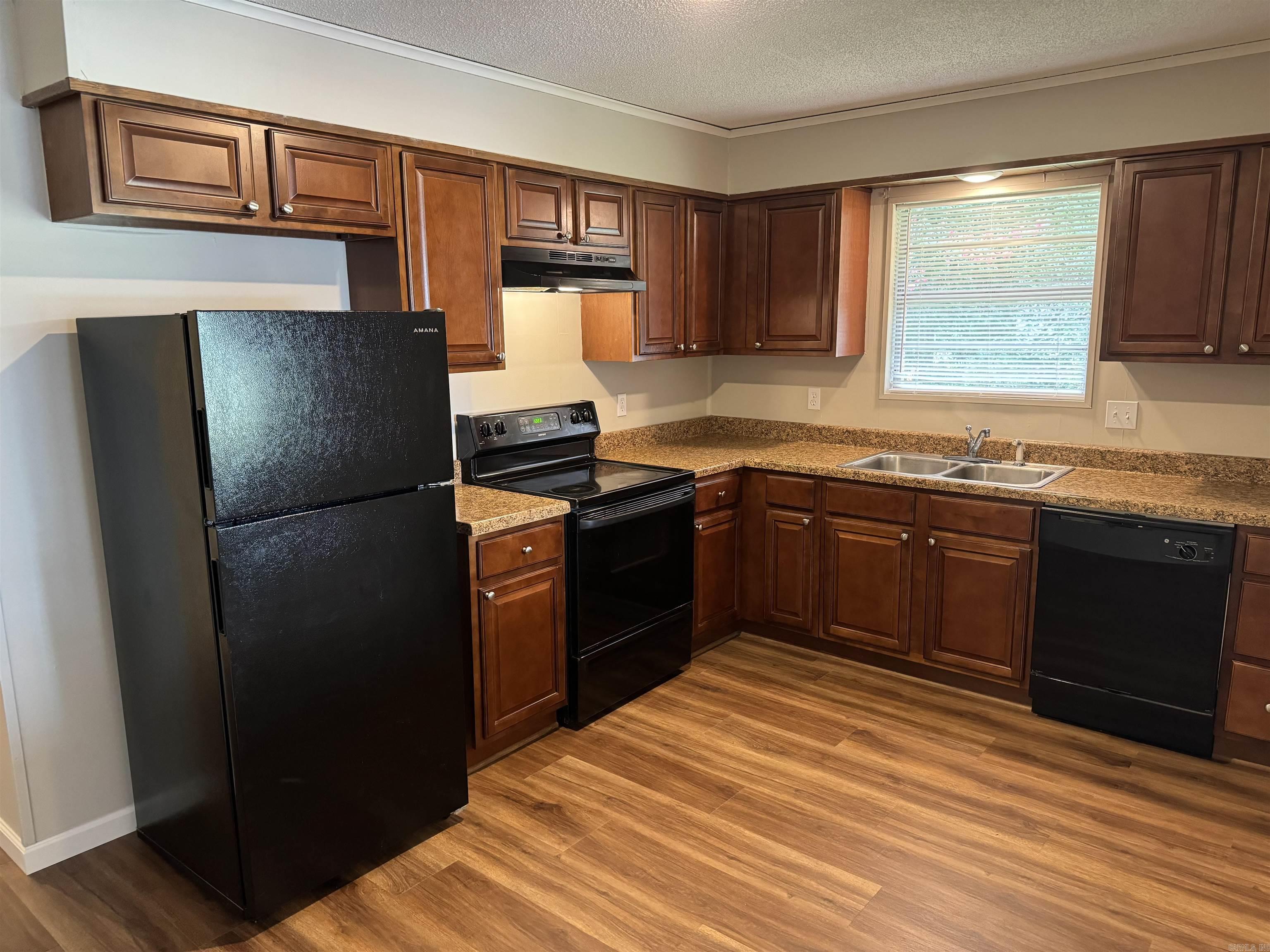 199 S Center  Conway, AR