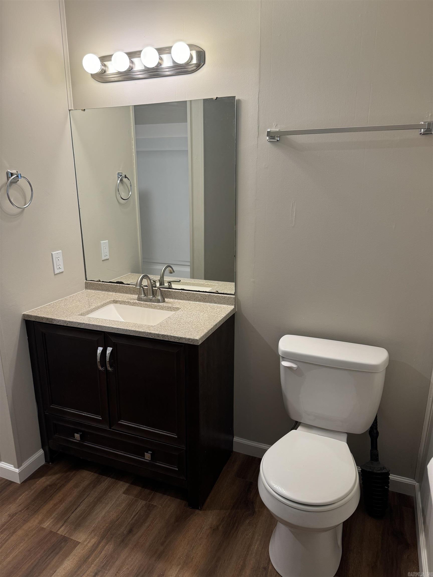 199 S Center  Conway, AR